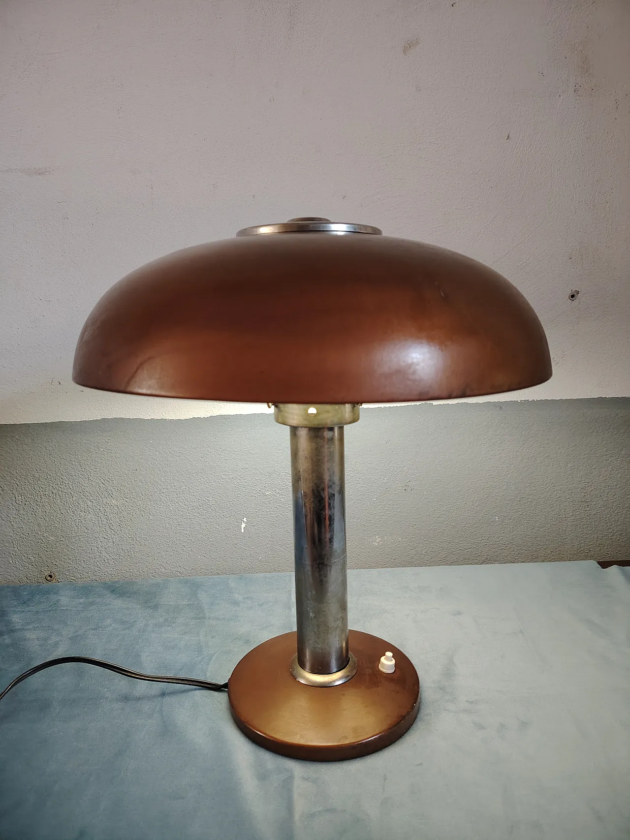 Lampada da tavolo di Gio Ponti per Ugo Pollice, anni '40 10