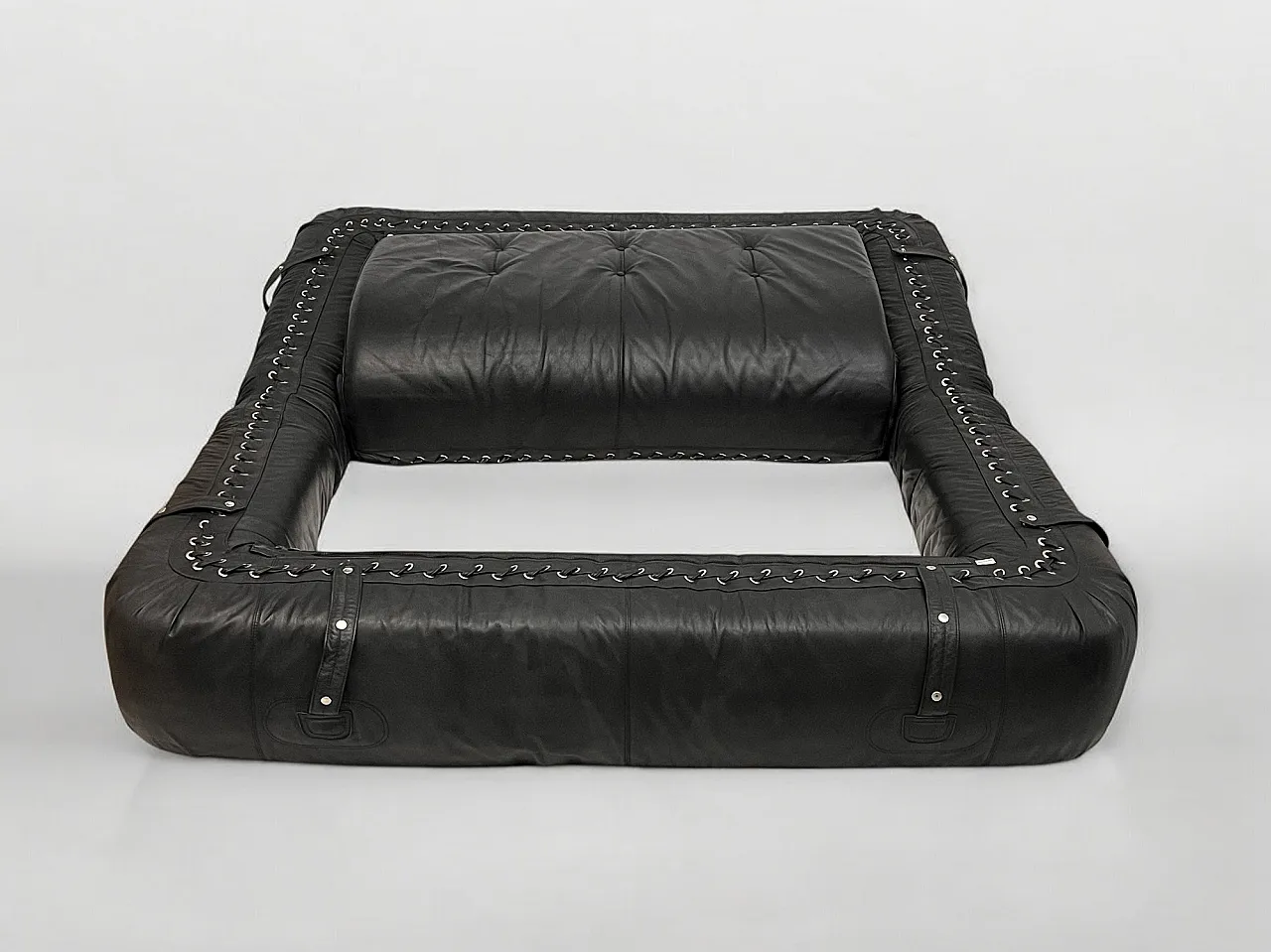 Anfibio sofa in black leather by A. Becchi for Giovannetti, 1970 20