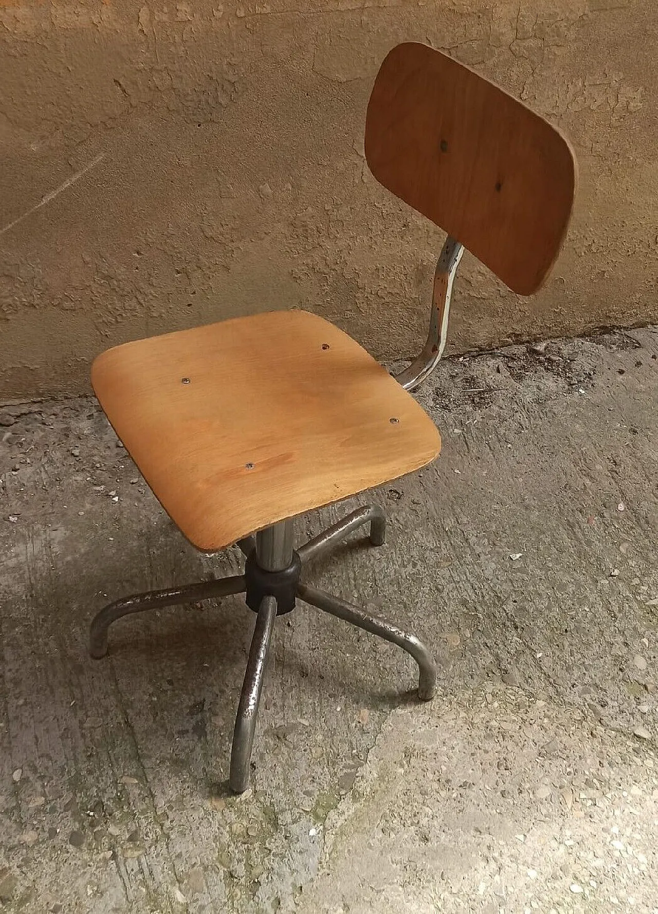 Adjustable industrial stool, 1970s 1