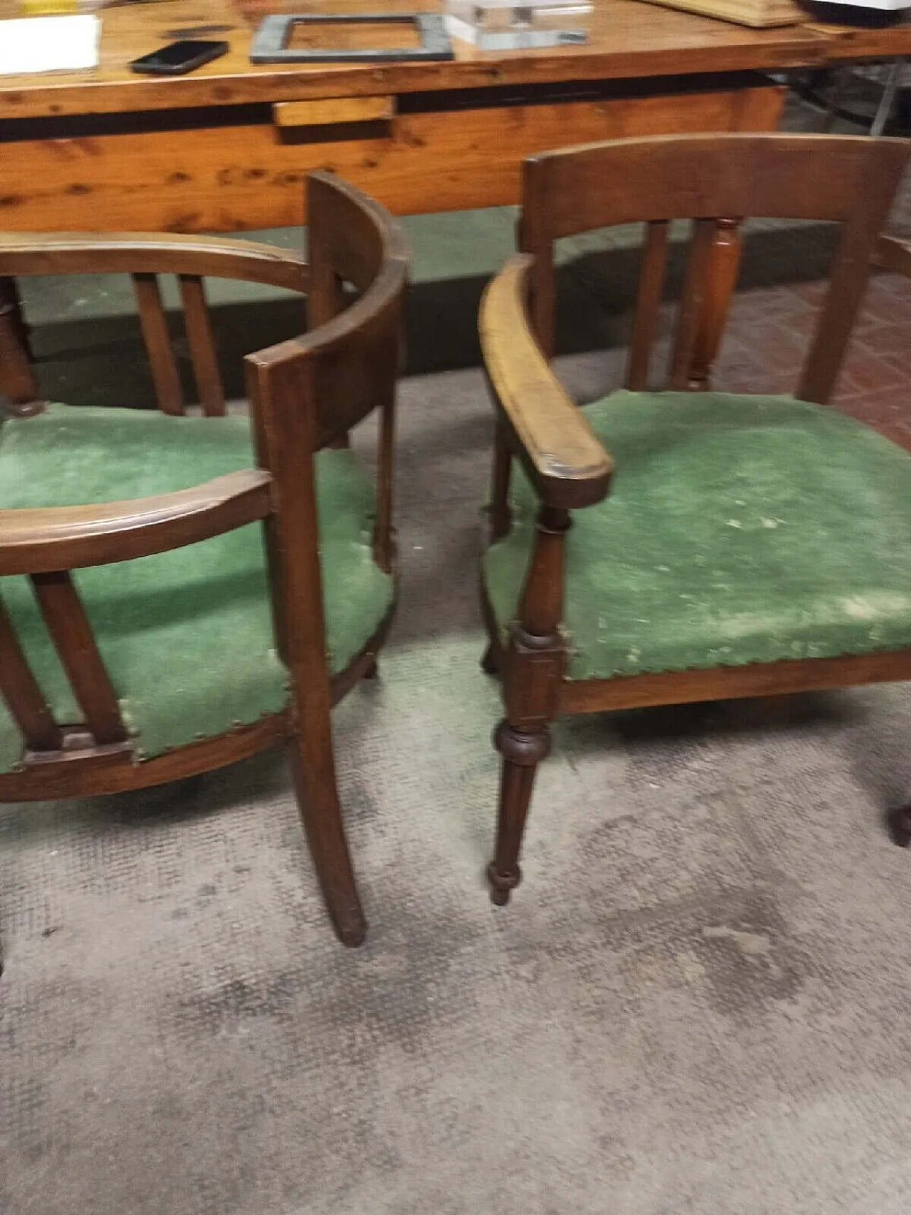 Pair of Genoese walnut armchairs, 19th century 2