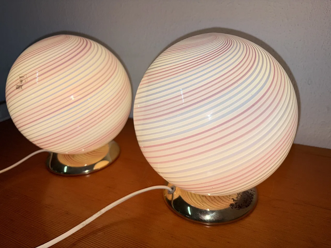 Pair of pink swirl lamps, 70s 4