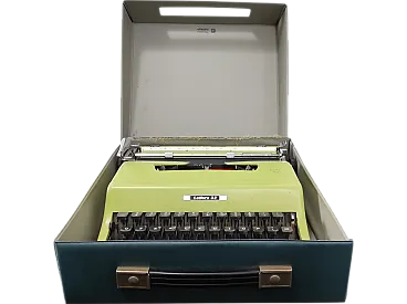 Macchina da scrivere Olivetti Lettera 32, Italia 1960