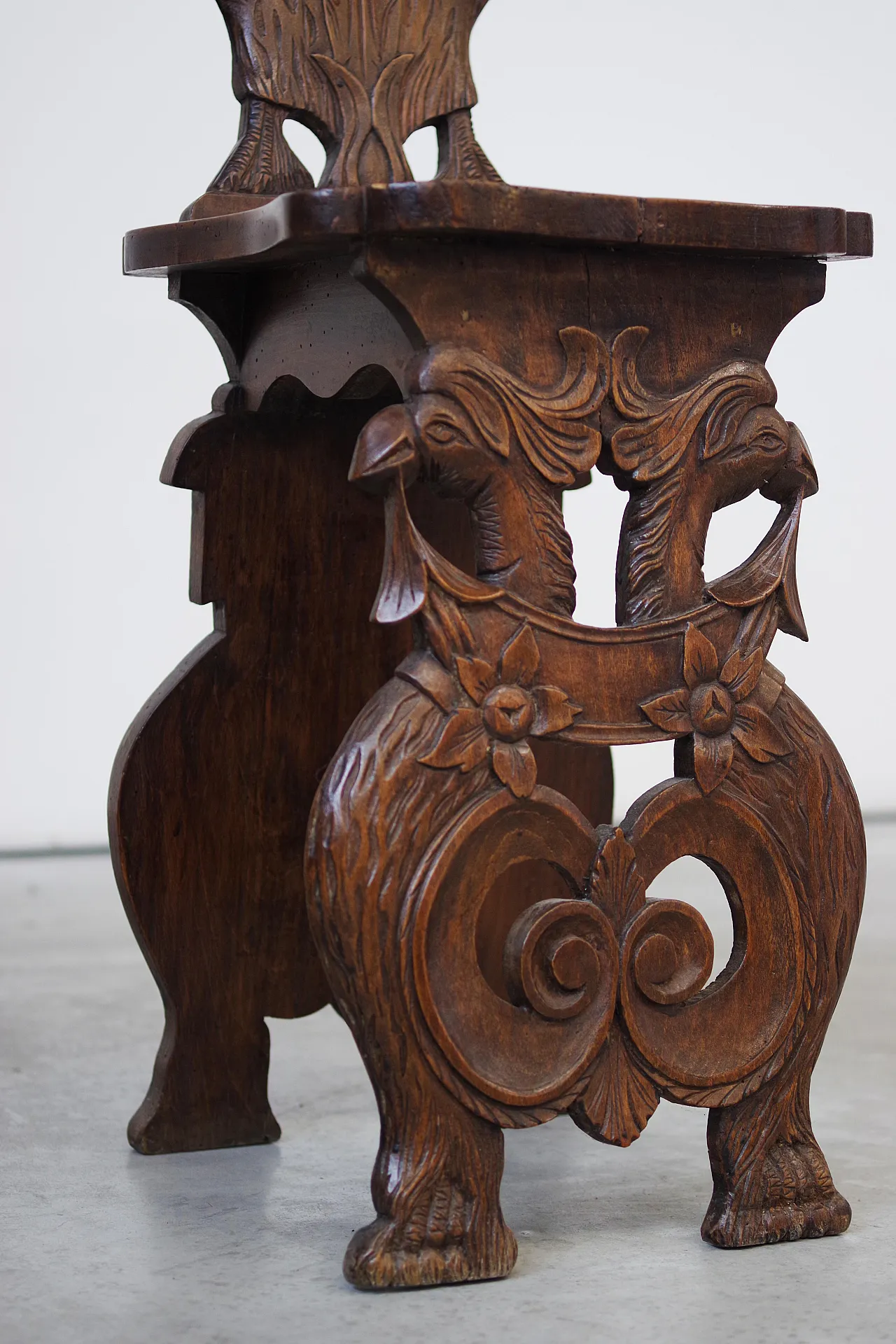 Pair of eclectic hand-carved wooden chairs, 19th Century 6