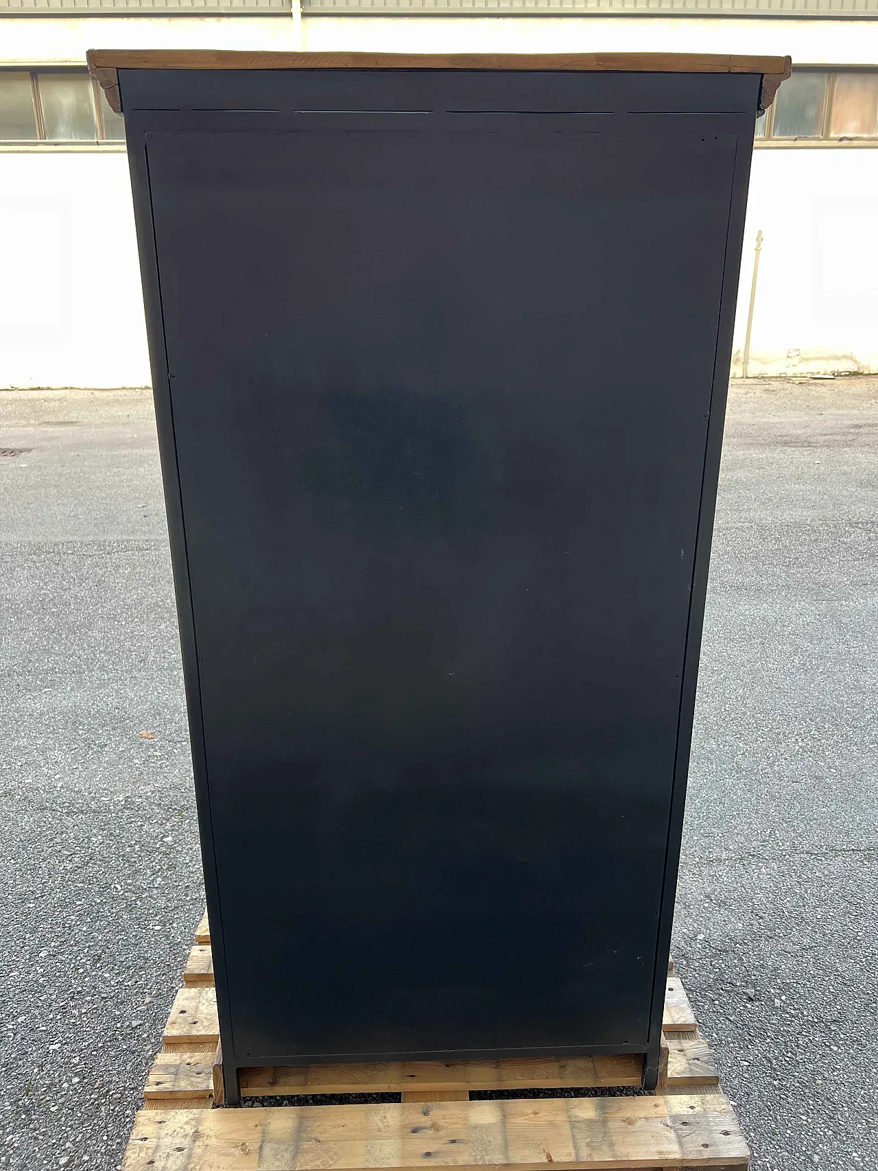 Metal cabinet, 2000 2