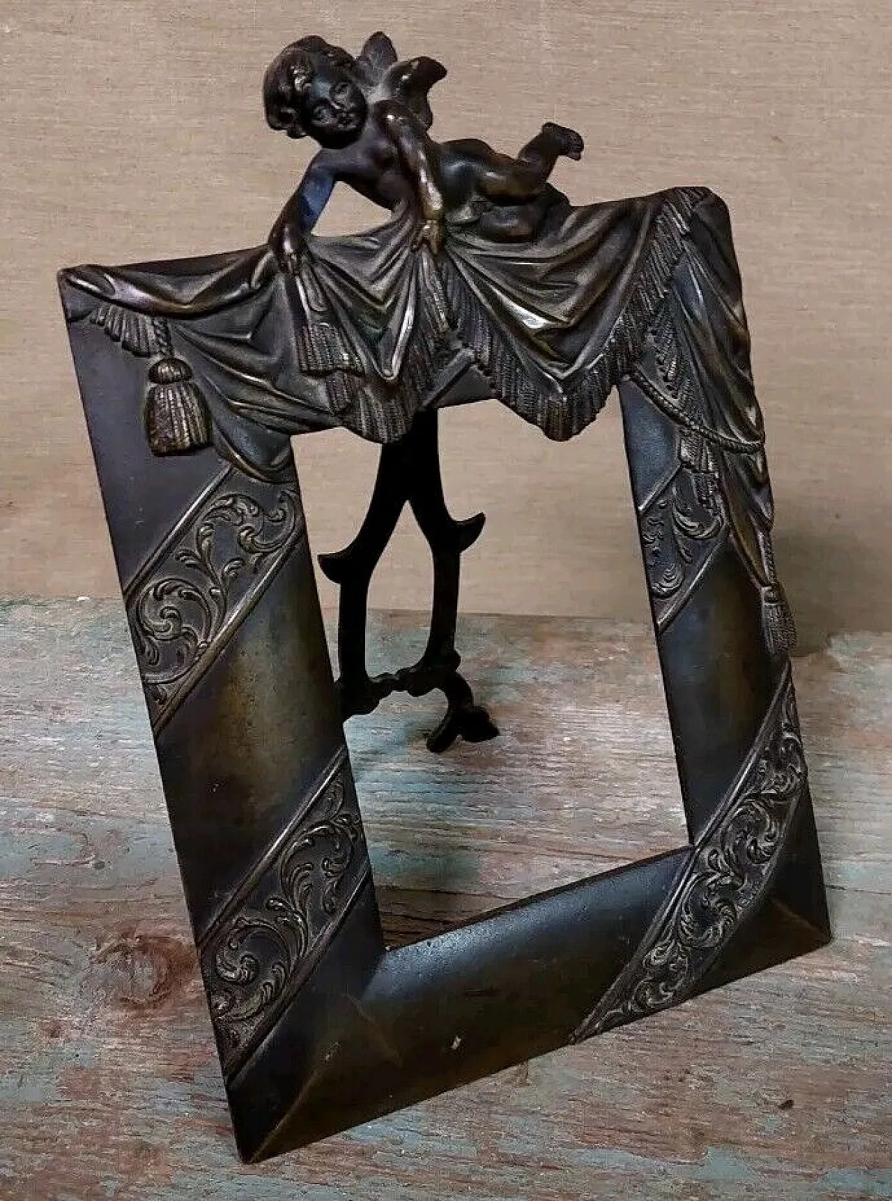 Bronze table photo frame, 19th century 1