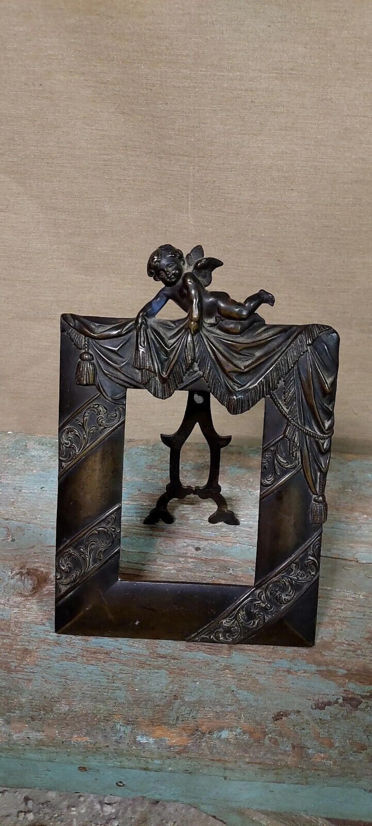 Bronze table photo frame, 19th century 3