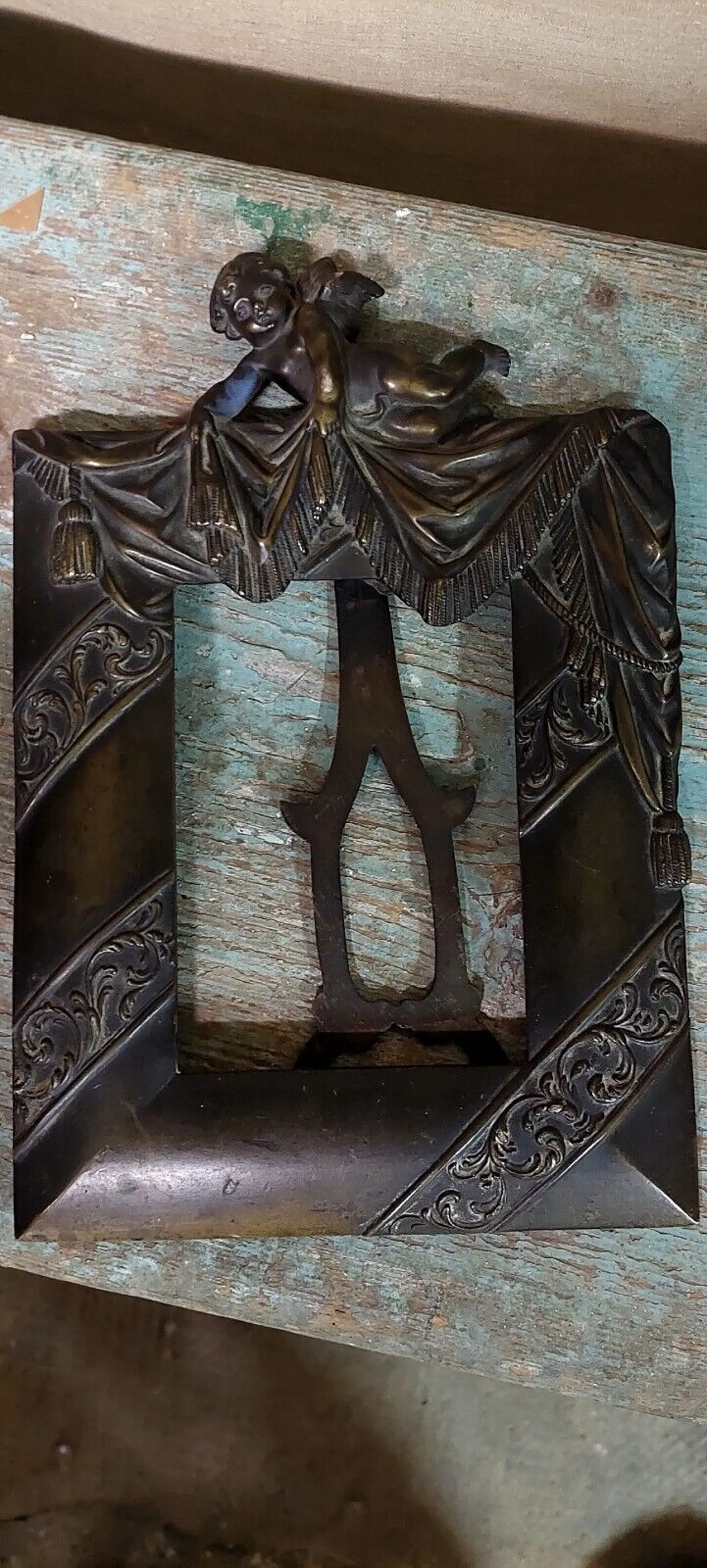 Bronze table photo frame, 19th century 11