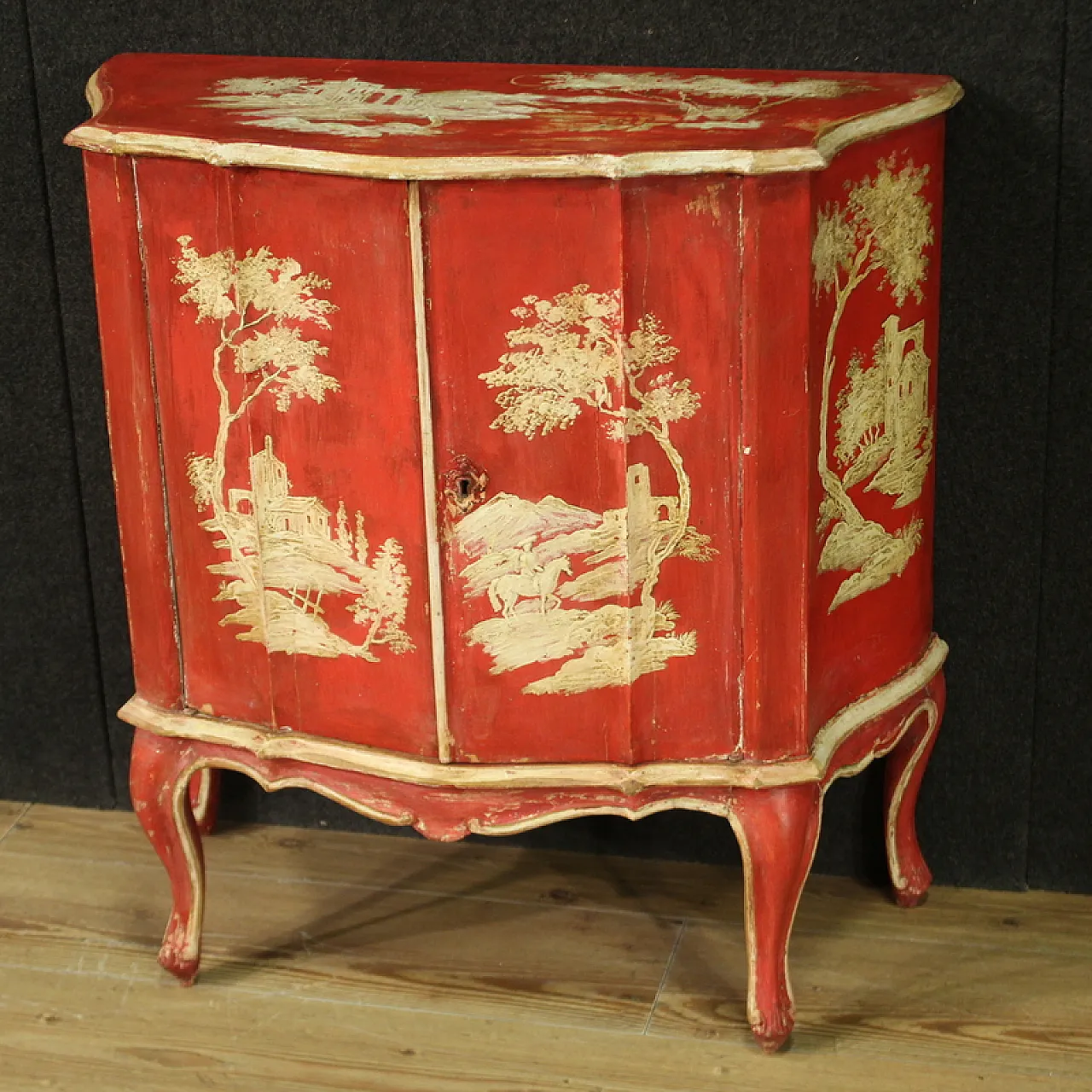 Venetian lacquered and red painted sideboard, 20th century 12