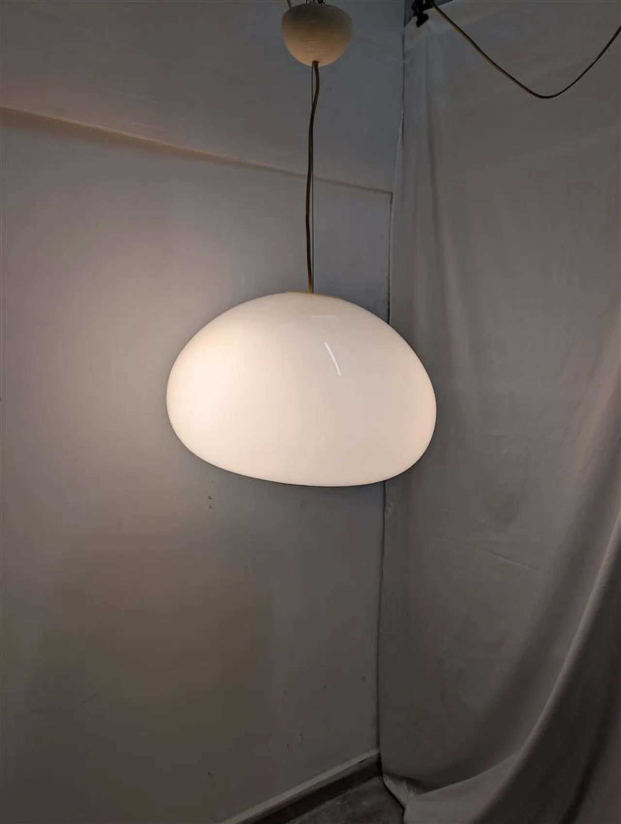 Flos opaline glass pendant lamp, 1970s 6