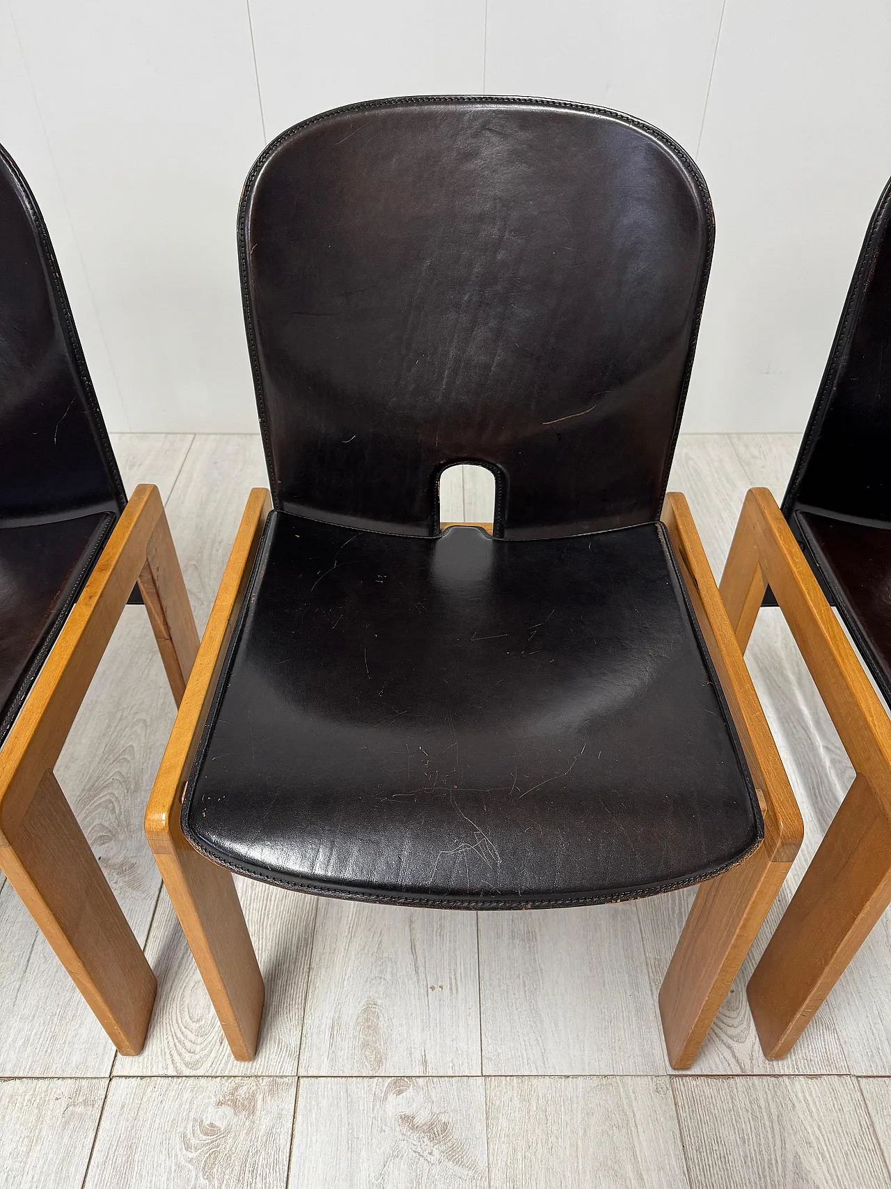 4 Sedie mod. 121 di Afra & Tobia Scarpa per Cassina, anni '60 10