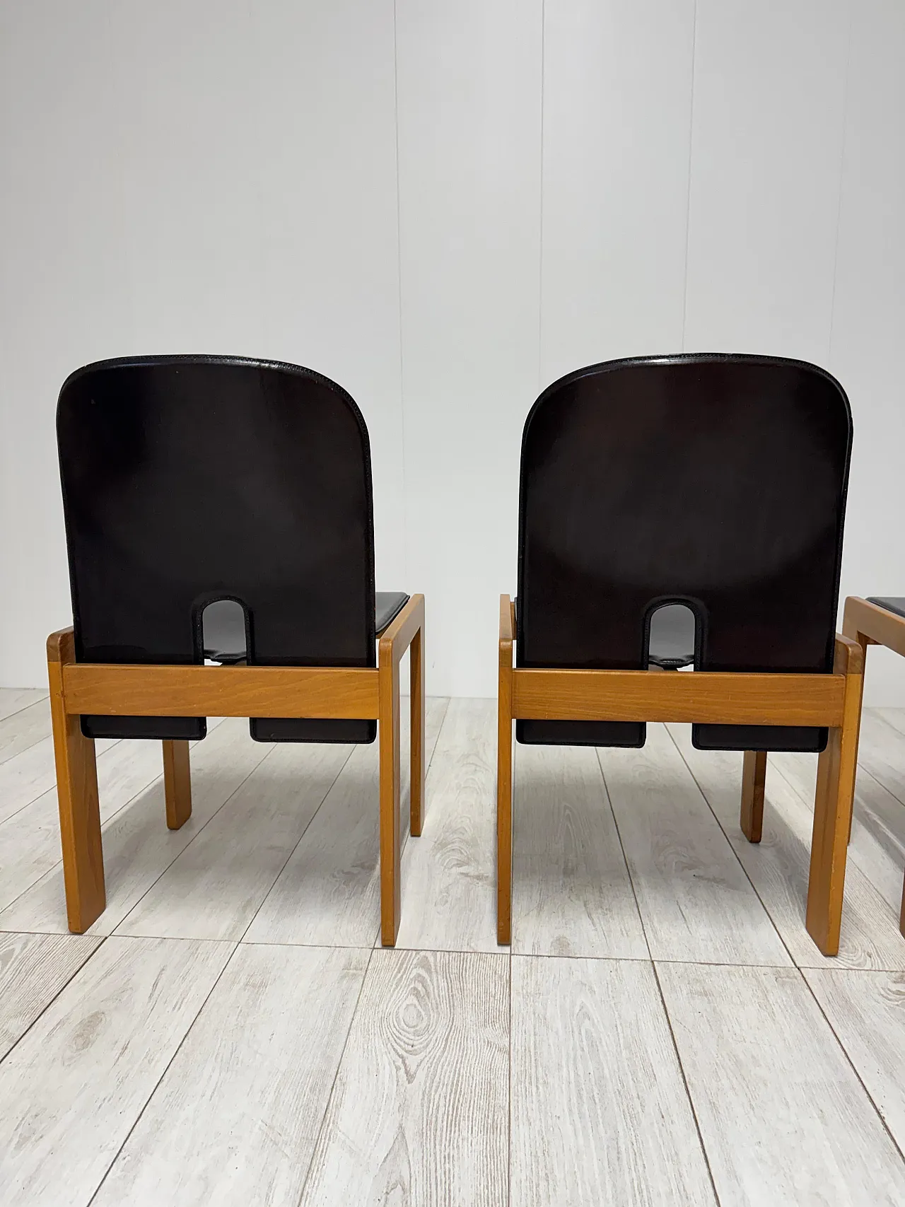 4 Sedie mod. 121 di Afra & Tobia Scarpa per Cassina, anni '60 15