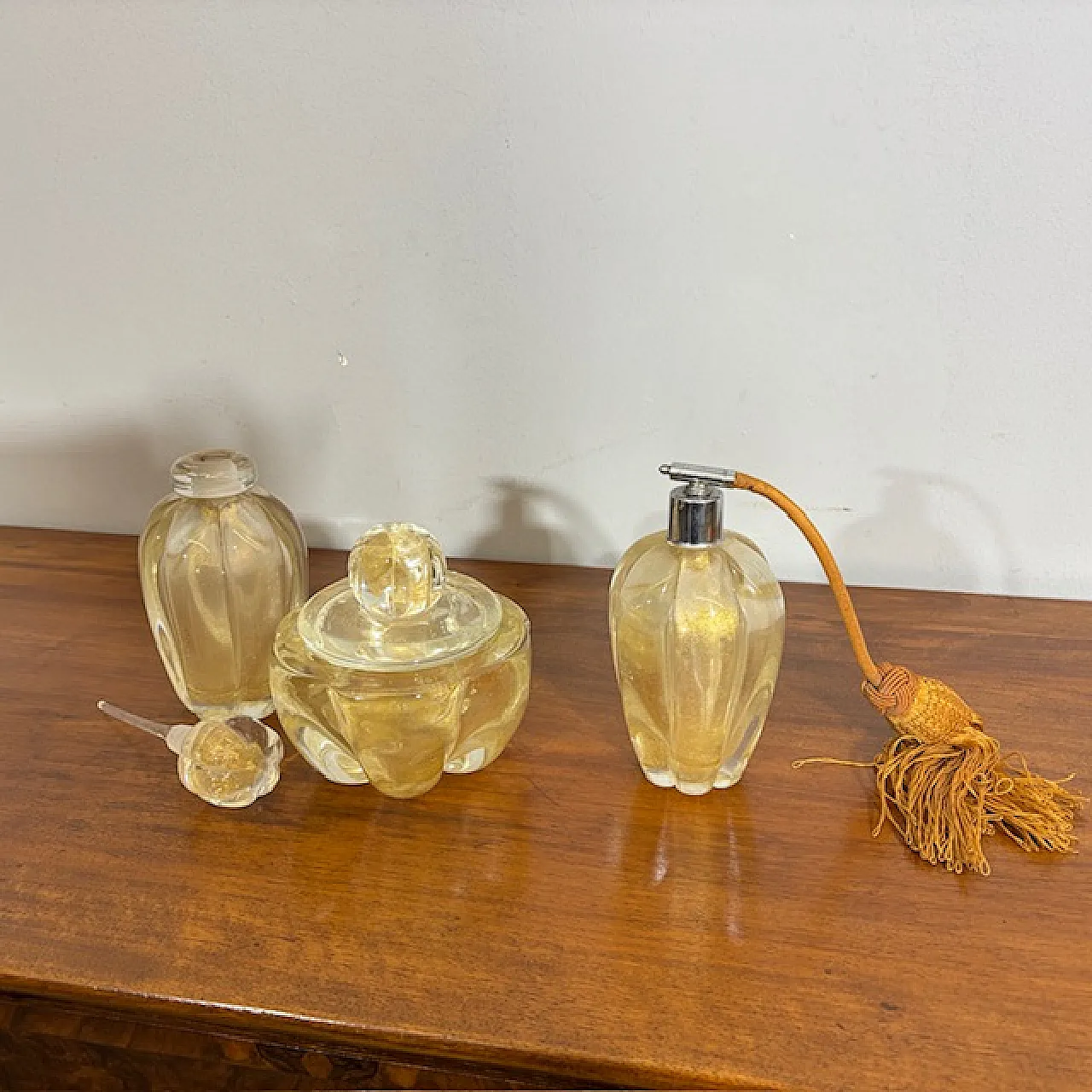 Murano glass perfume set Art Deco with gold dust, 40s 1