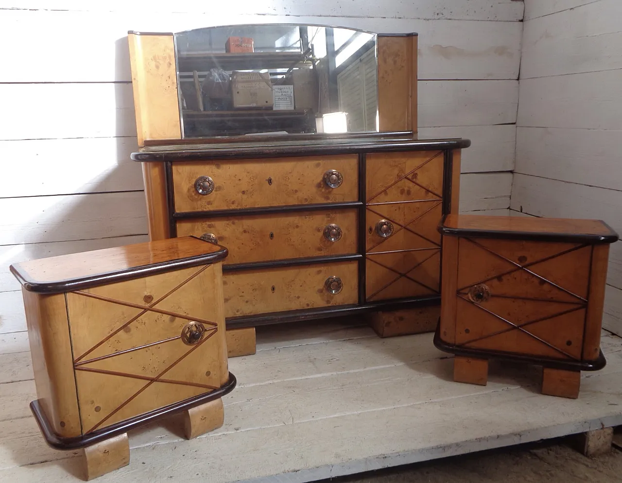 Art Deco chest of drawers 10