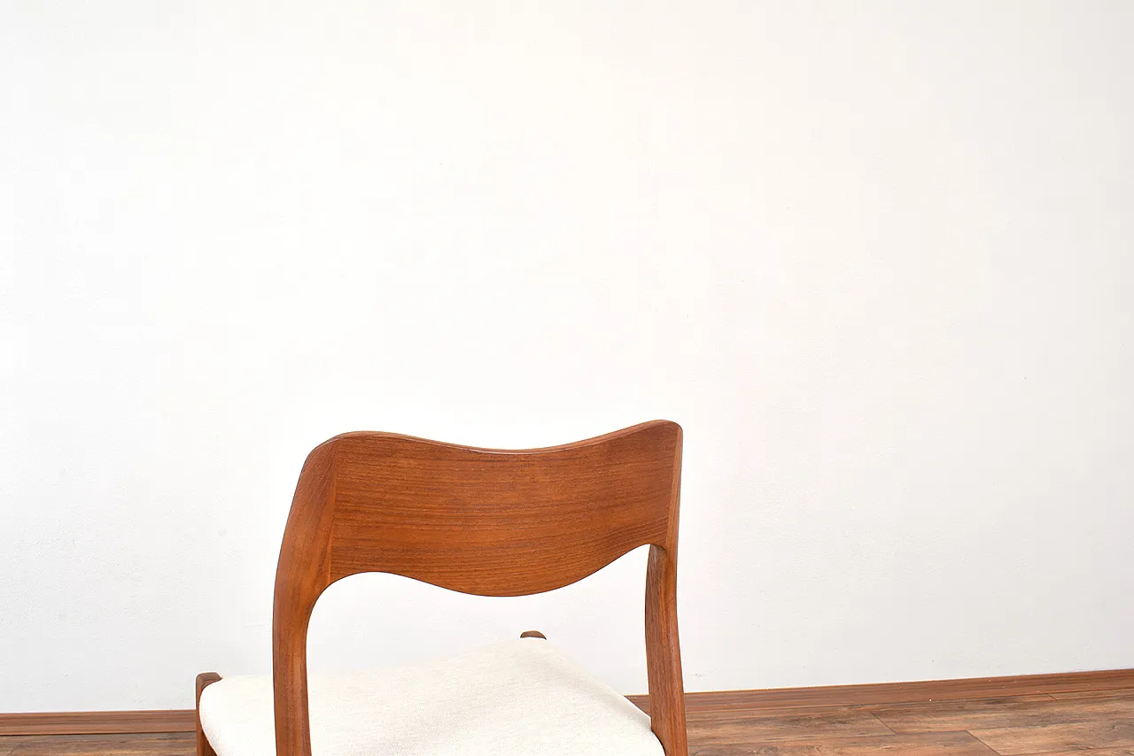 4 model 71 chairs in teak by Niels Otto Møller for J.L. Møllers, 60s 12