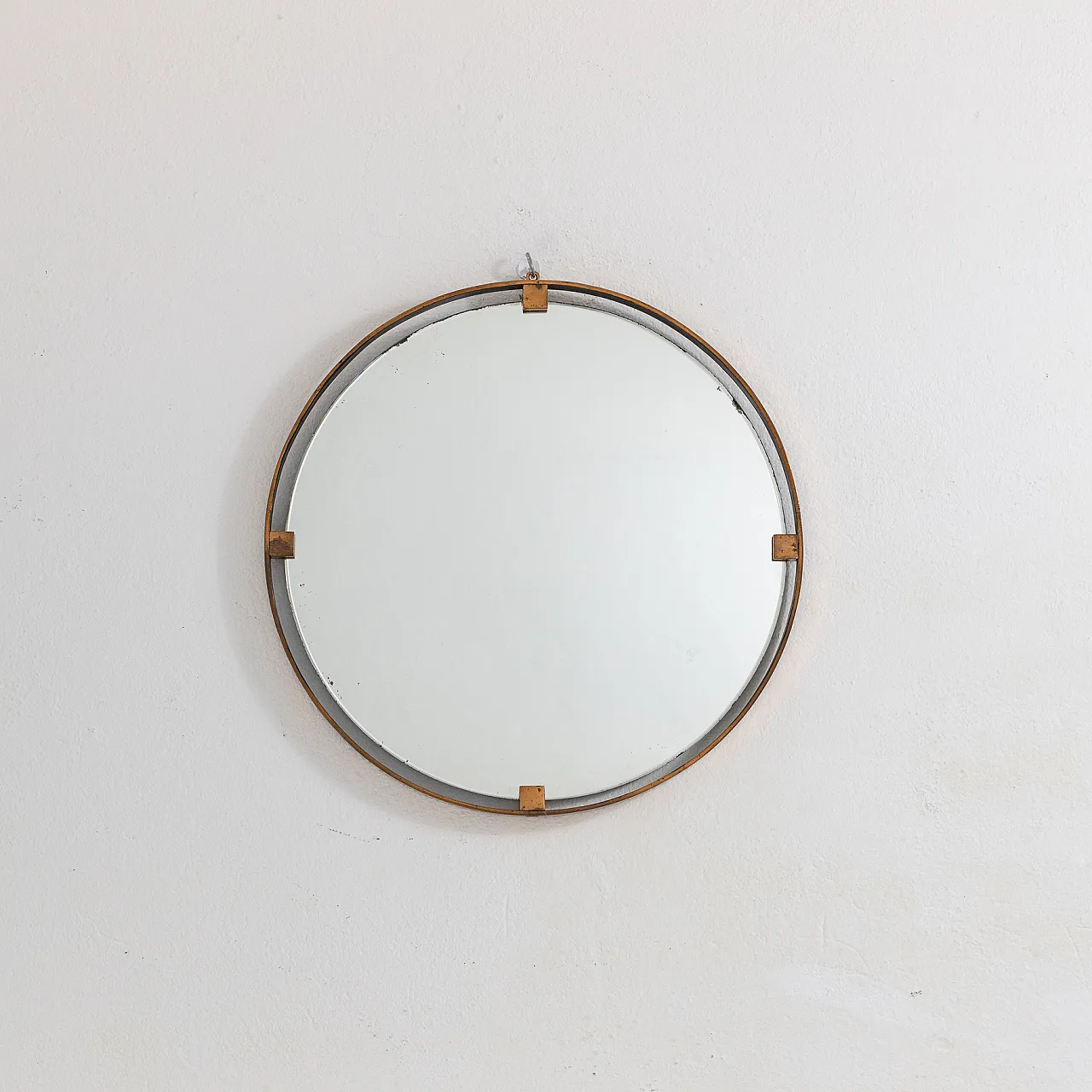 Round Metal Mirror, anni '60 1