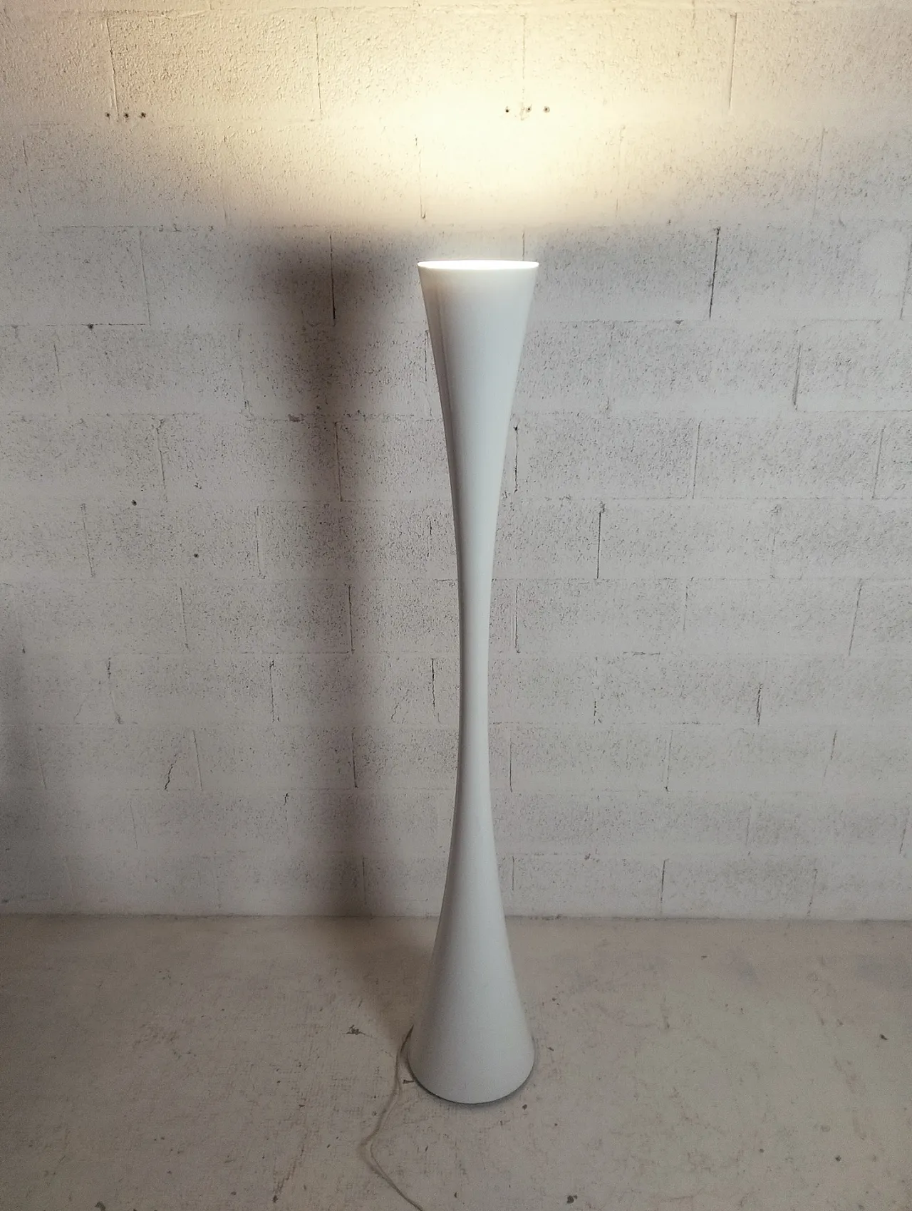 Floor lamp Biconica 2217 mod.by Elio Martinelli for Martinelli Luce 80 9