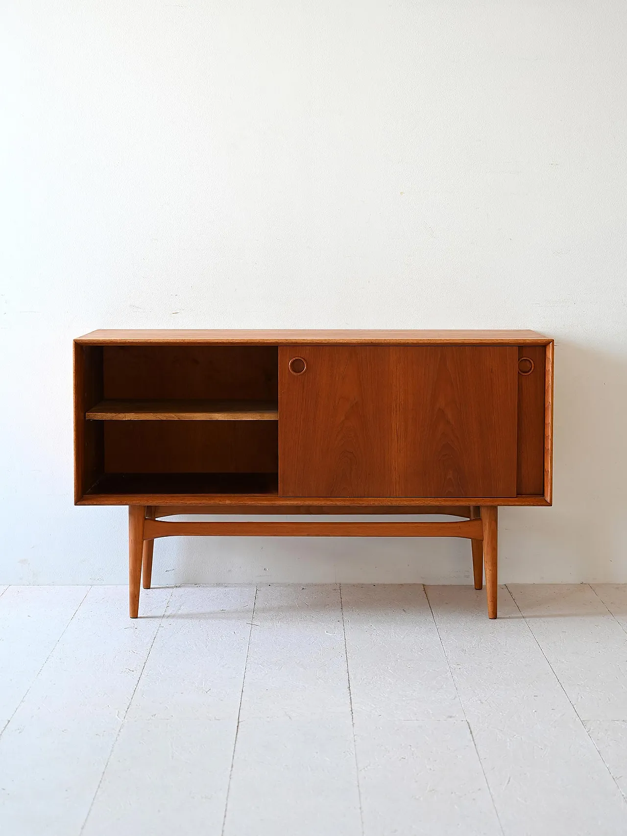 Scandinavian sideboard with sliding doors 3