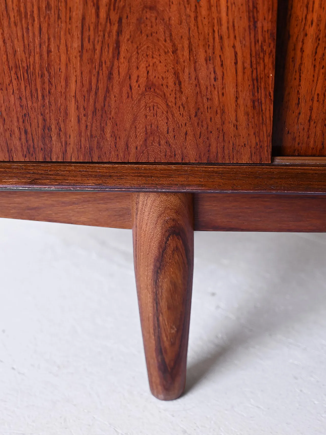 Danish design sideboard in rosewood 8