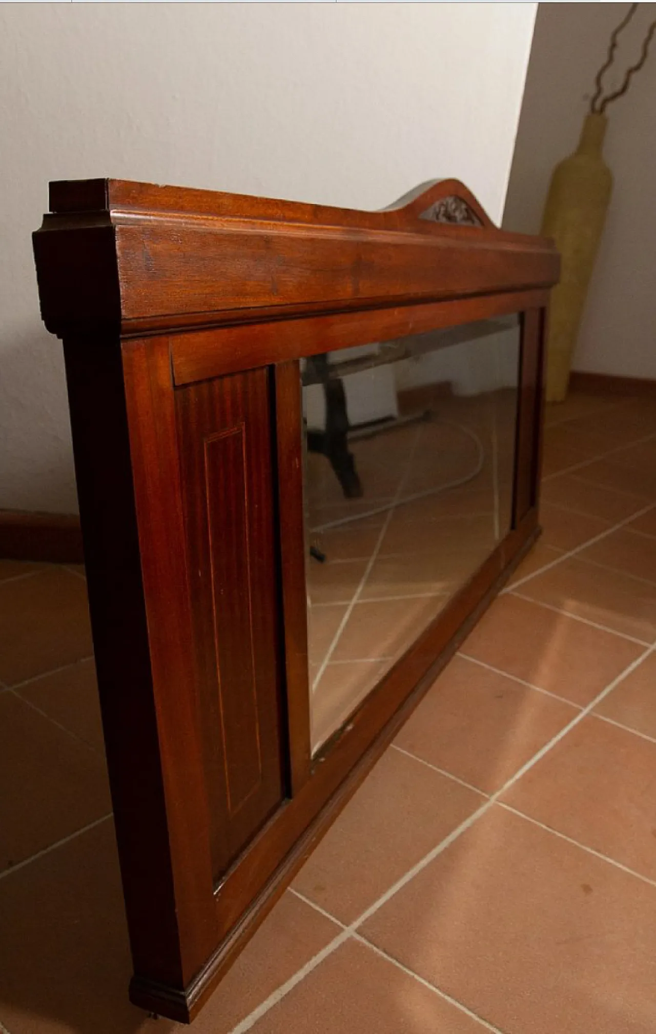 Credenza Liberty in noce impiallacciato con specchio, anni ‘30 2