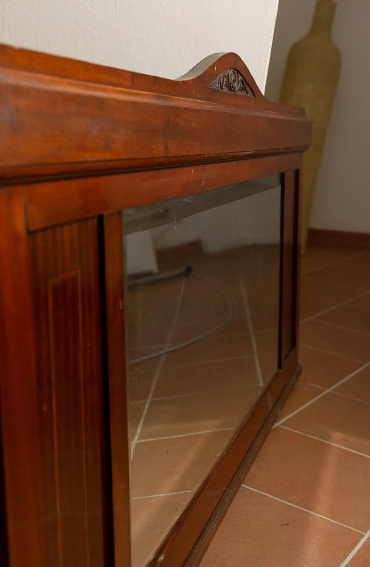 Credenza Liberty in noce impiallacciato con specchio, anni ‘30 5