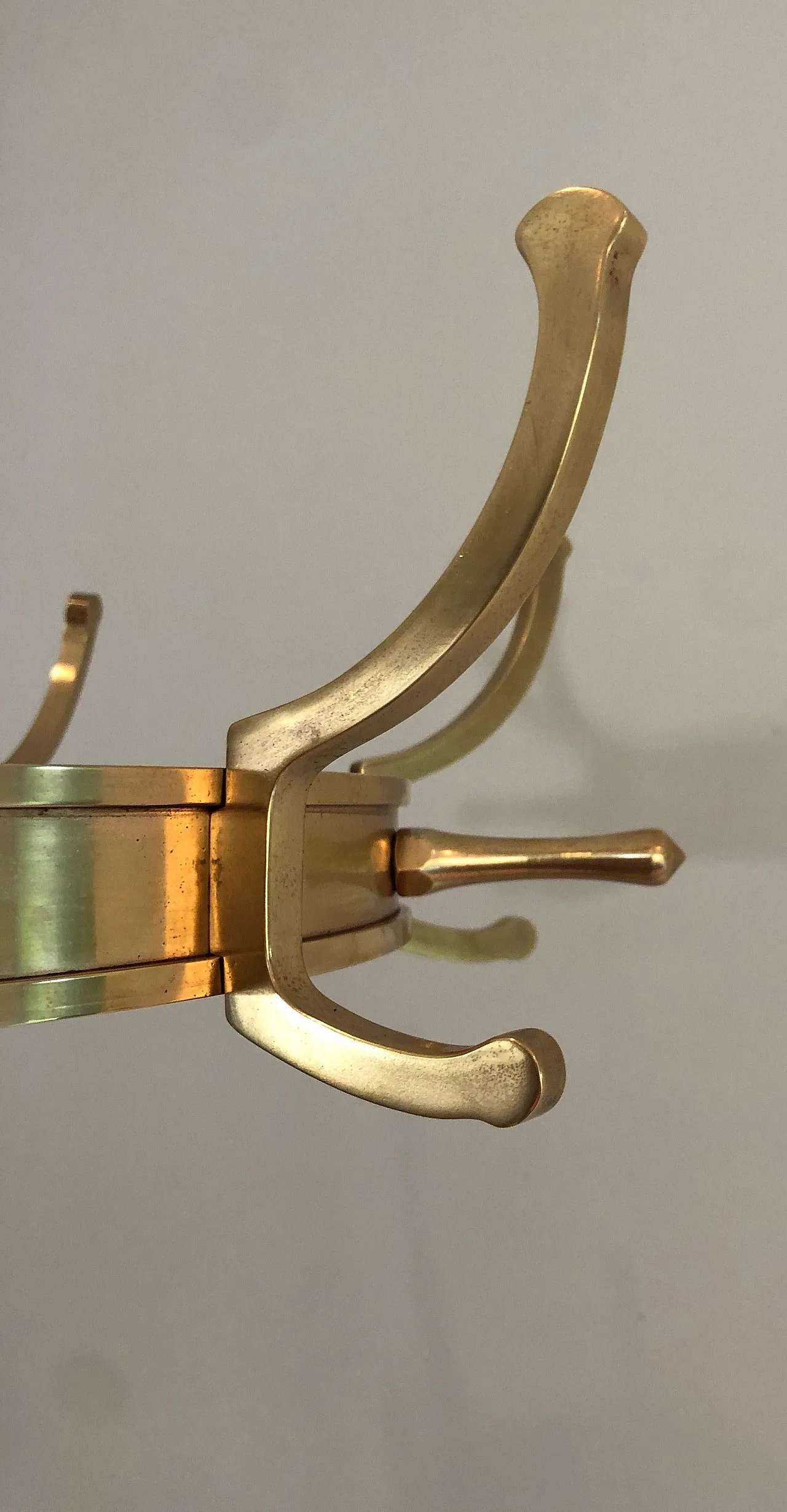 Lacquered metal and brass coat stand by Jacques Adnet, 1950s 15