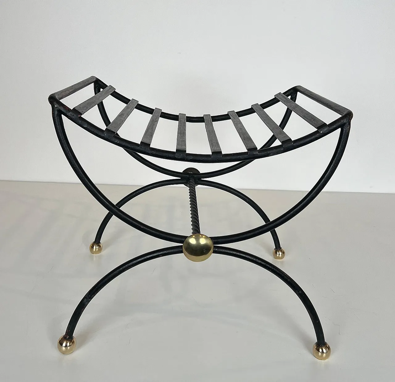 Pair of wrought iron and brass curule stools, 1950s 5