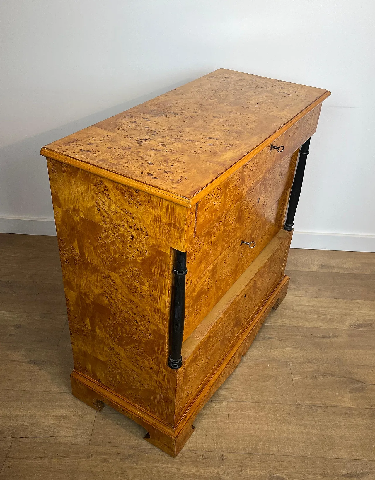 Biedermeier-style chest of drawers with 4 maple drawers, 1950s 4