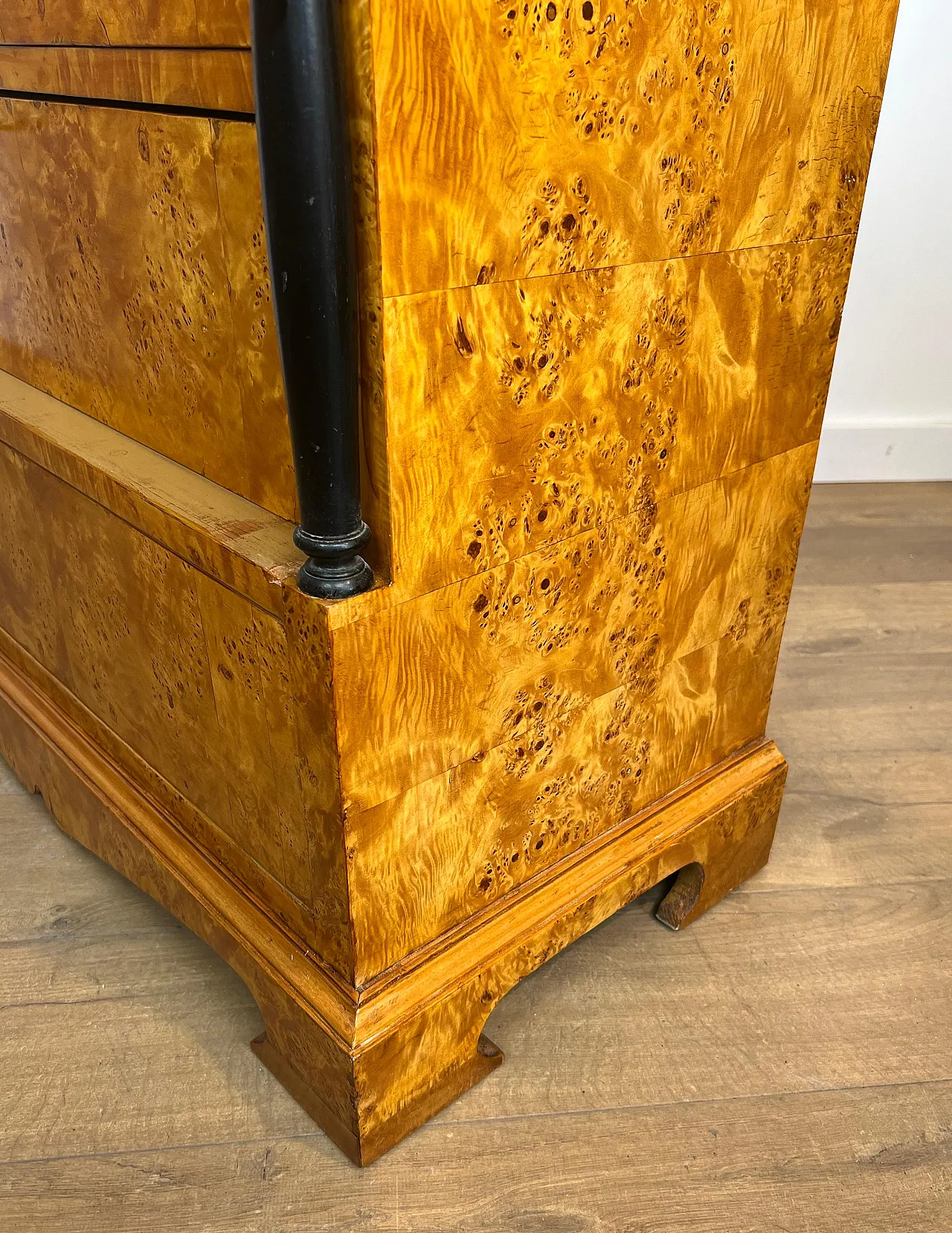 Biedermeier-style chest of drawers with 4 maple drawers, 1950s 17