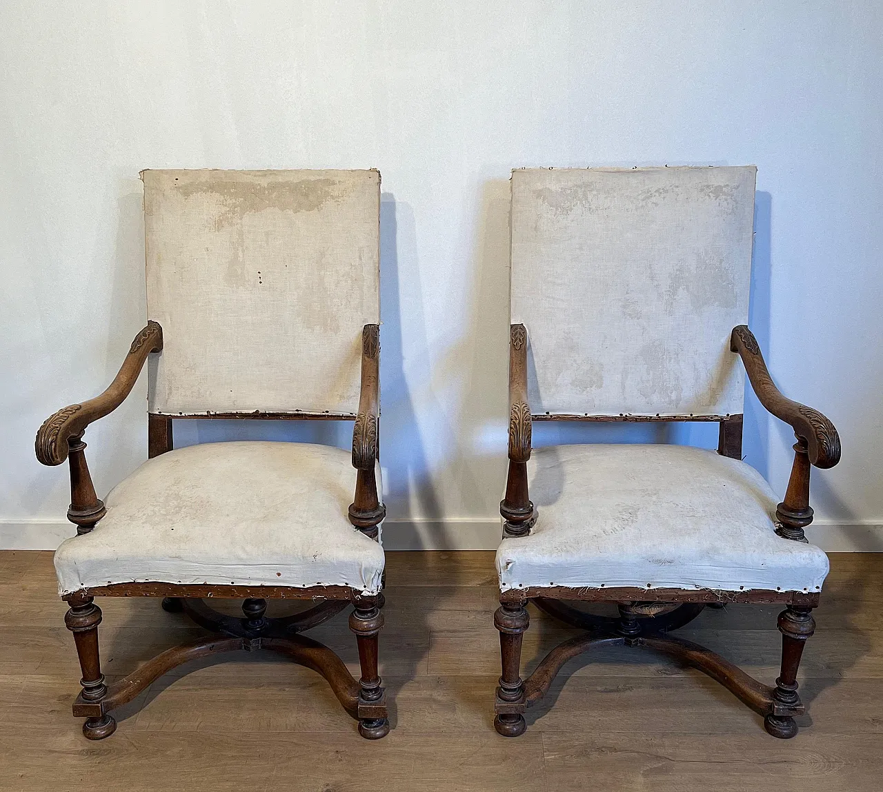 Pair of high-backed armchairs Louis XIII style in walnut, 19th century 2