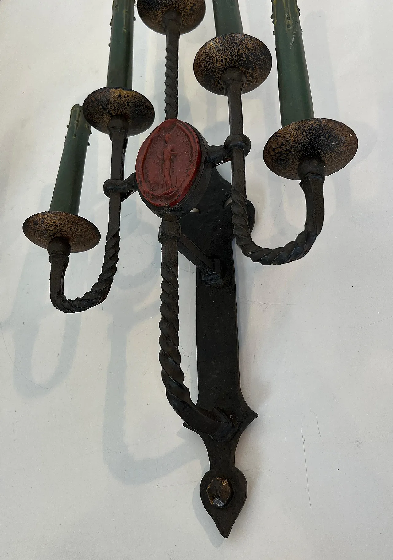 Pair of wrought iron wall sconces with 5 arms with coat of arms, 1940s 10