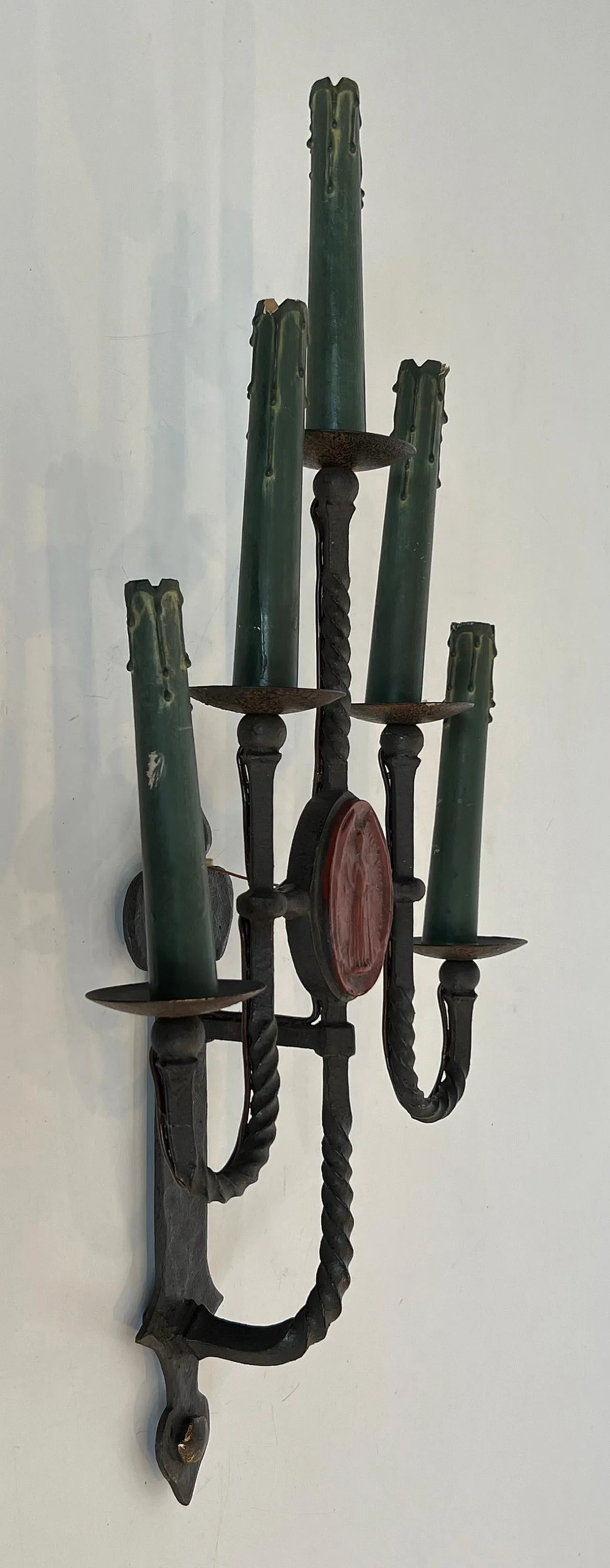 Pair of wrought iron wall sconces with 5 arms with coat of arms, 1940s 14