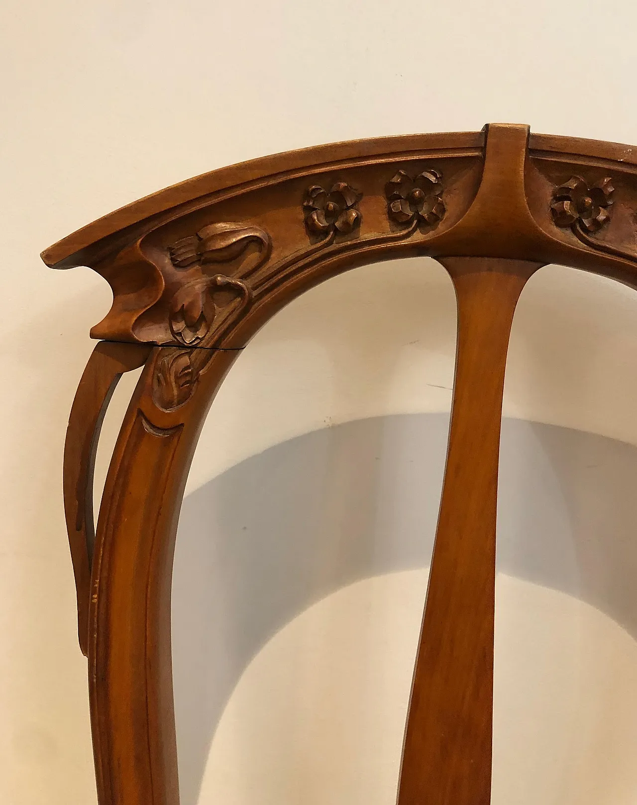 4 Wooden chairs decorated with flowers and plants, early 20th century 8