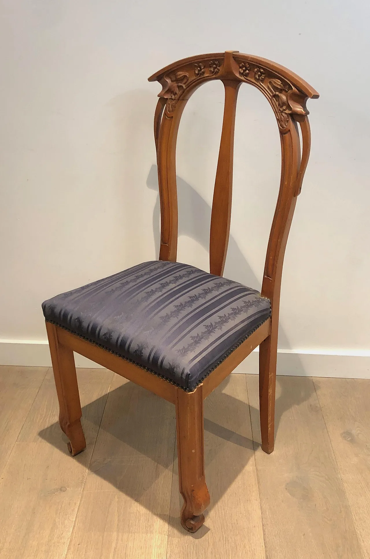 4 Wooden chairs decorated with flowers and plants, early 20th century 11