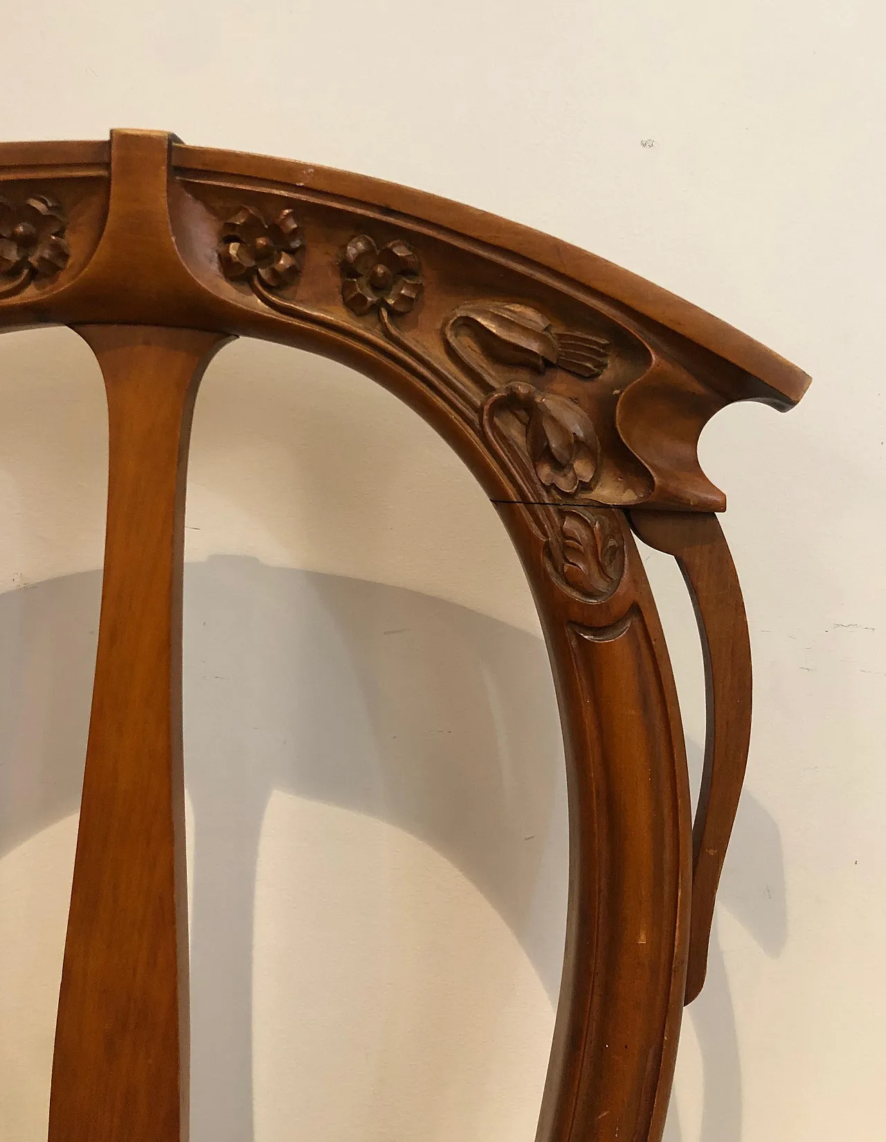 4 Wooden chairs decorated with flowers and plants, early 20th century 15