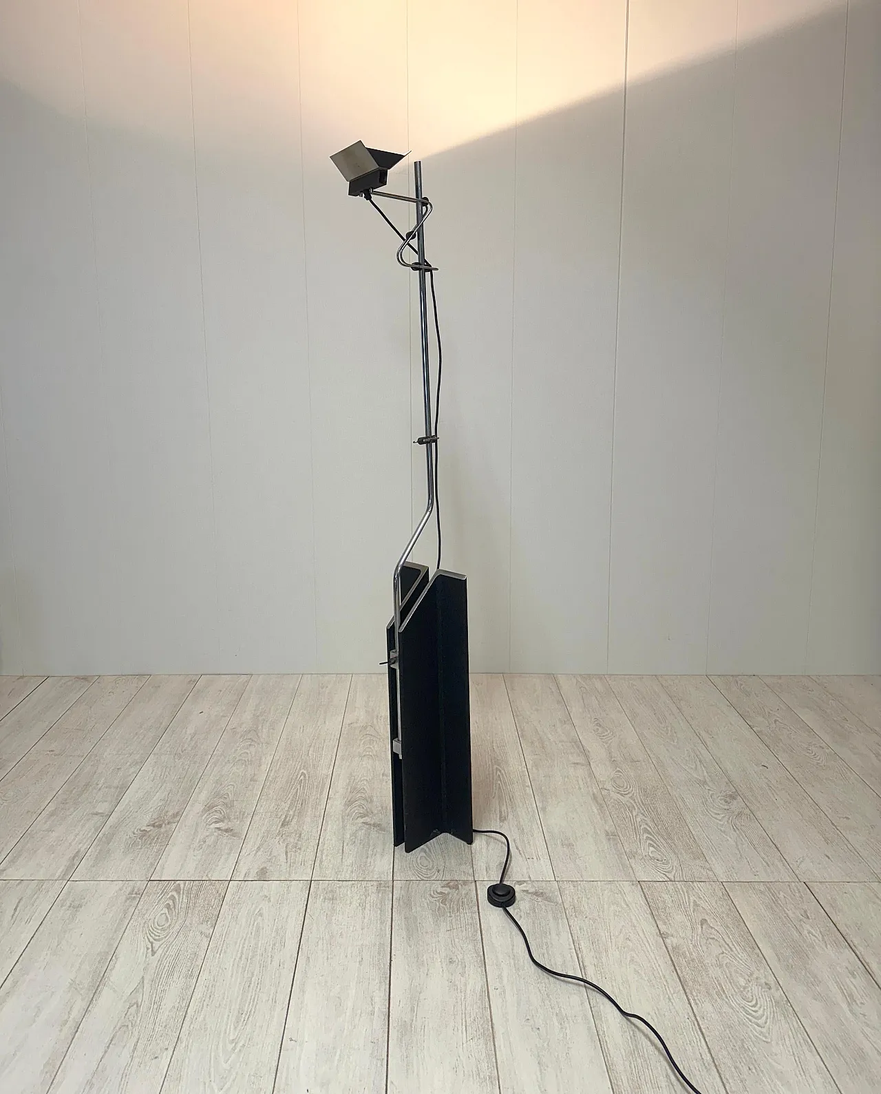 MP floor lamp by Ennio Chiggio for Lumenform, 1960s 2