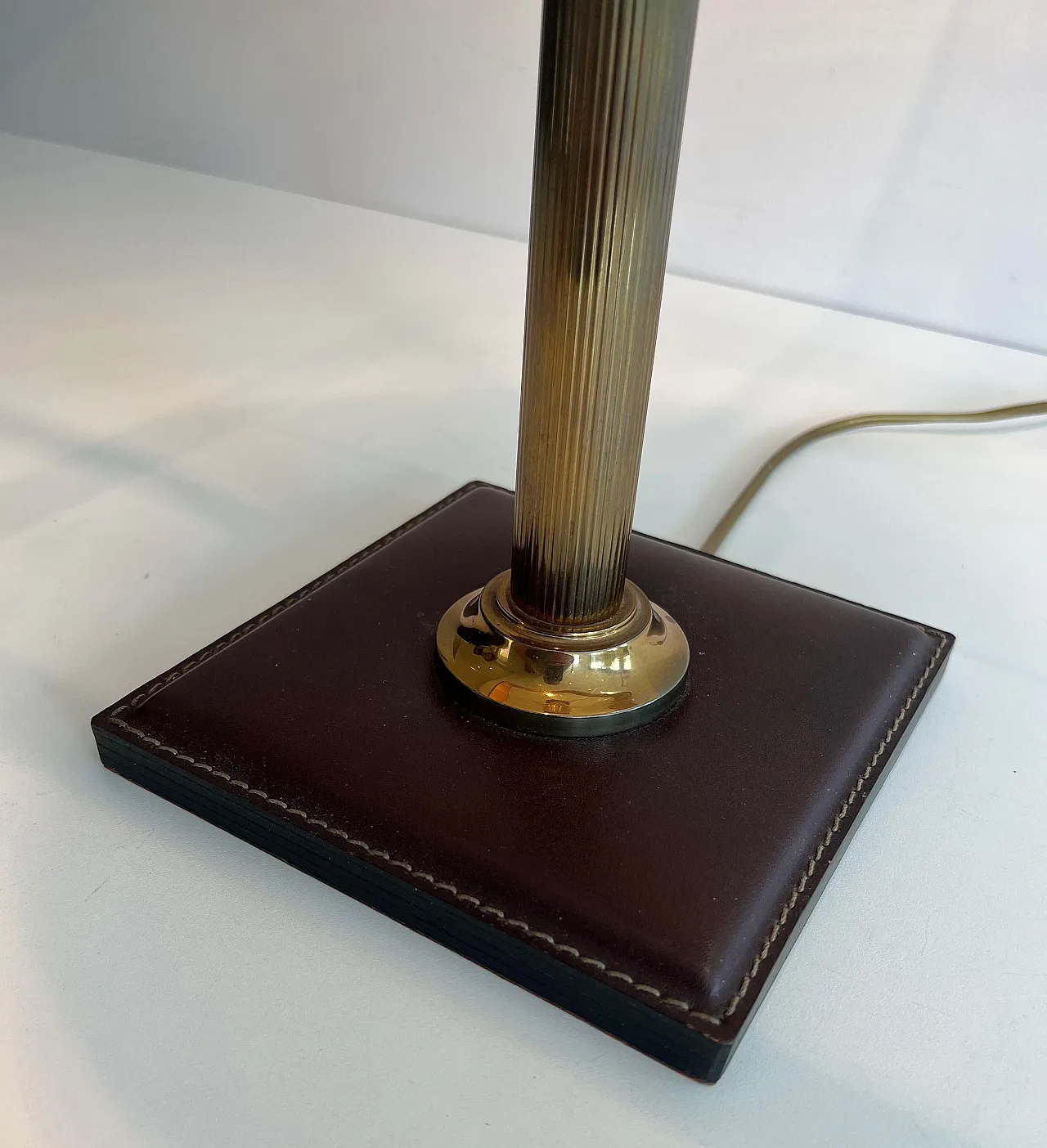 Brown leather and brass desk lamp, 1970s 18