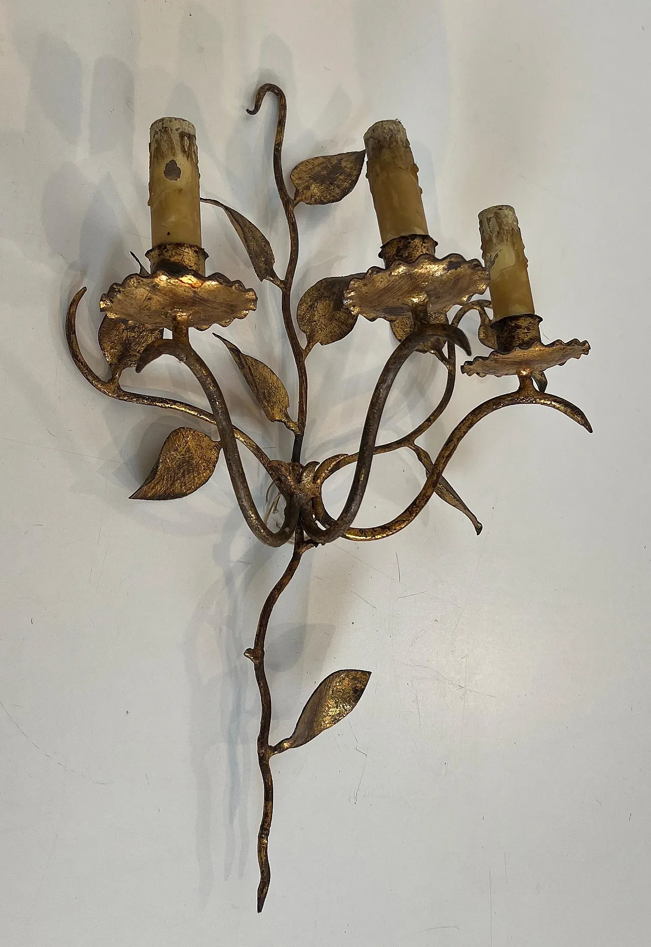 Pair of 3-light gilded metal wall sconces with leaves, 1970s 6