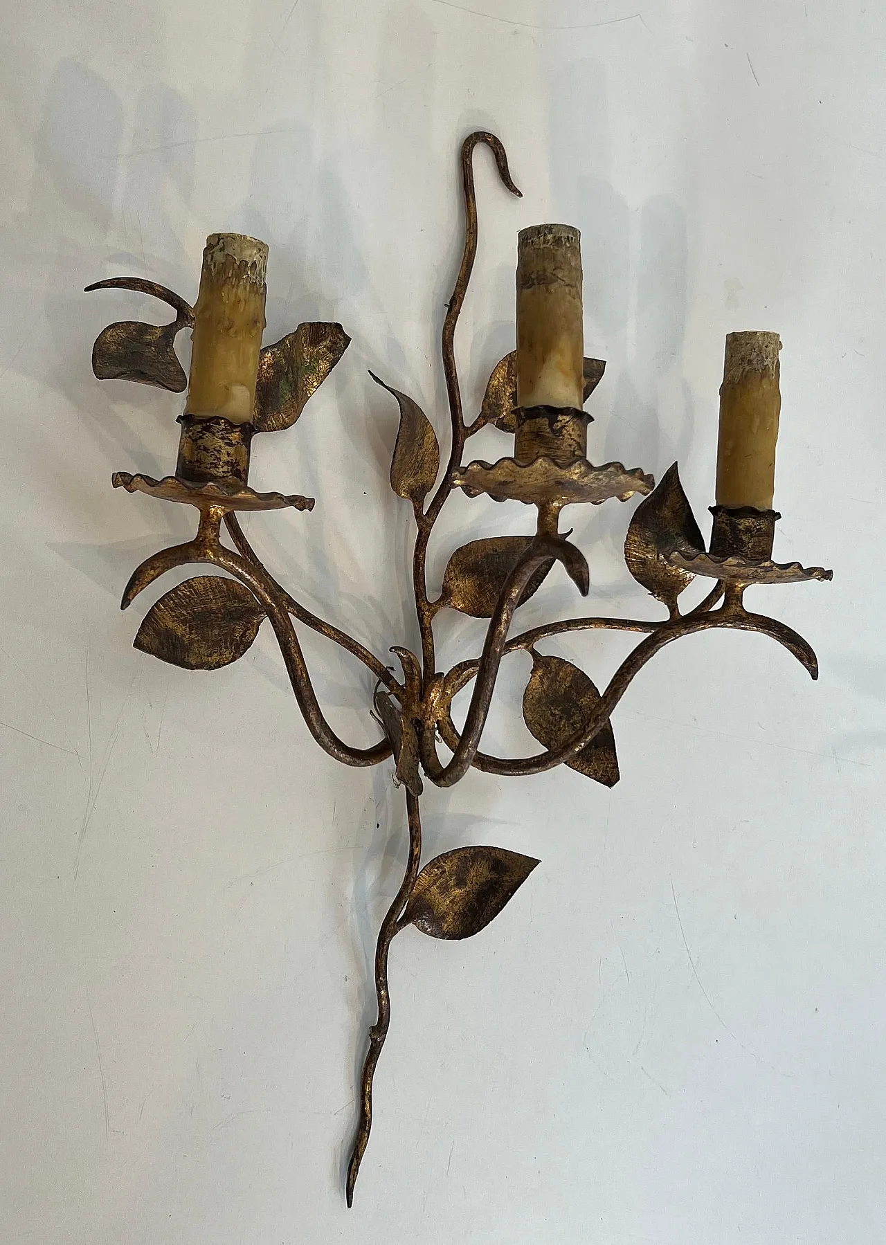 Pair of 3-light gilded metal wall sconces with leaves, 1970s 8