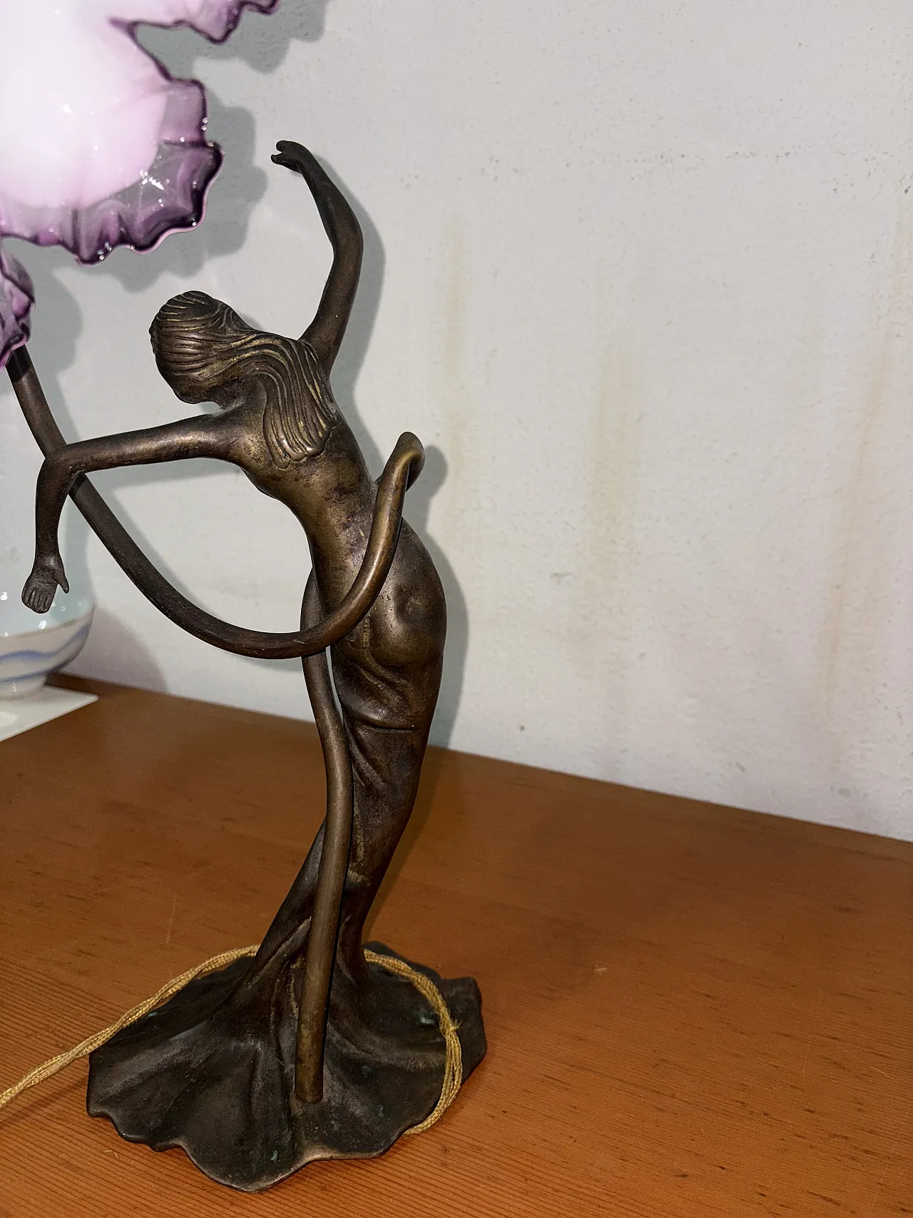 Bronze lady lamp 10