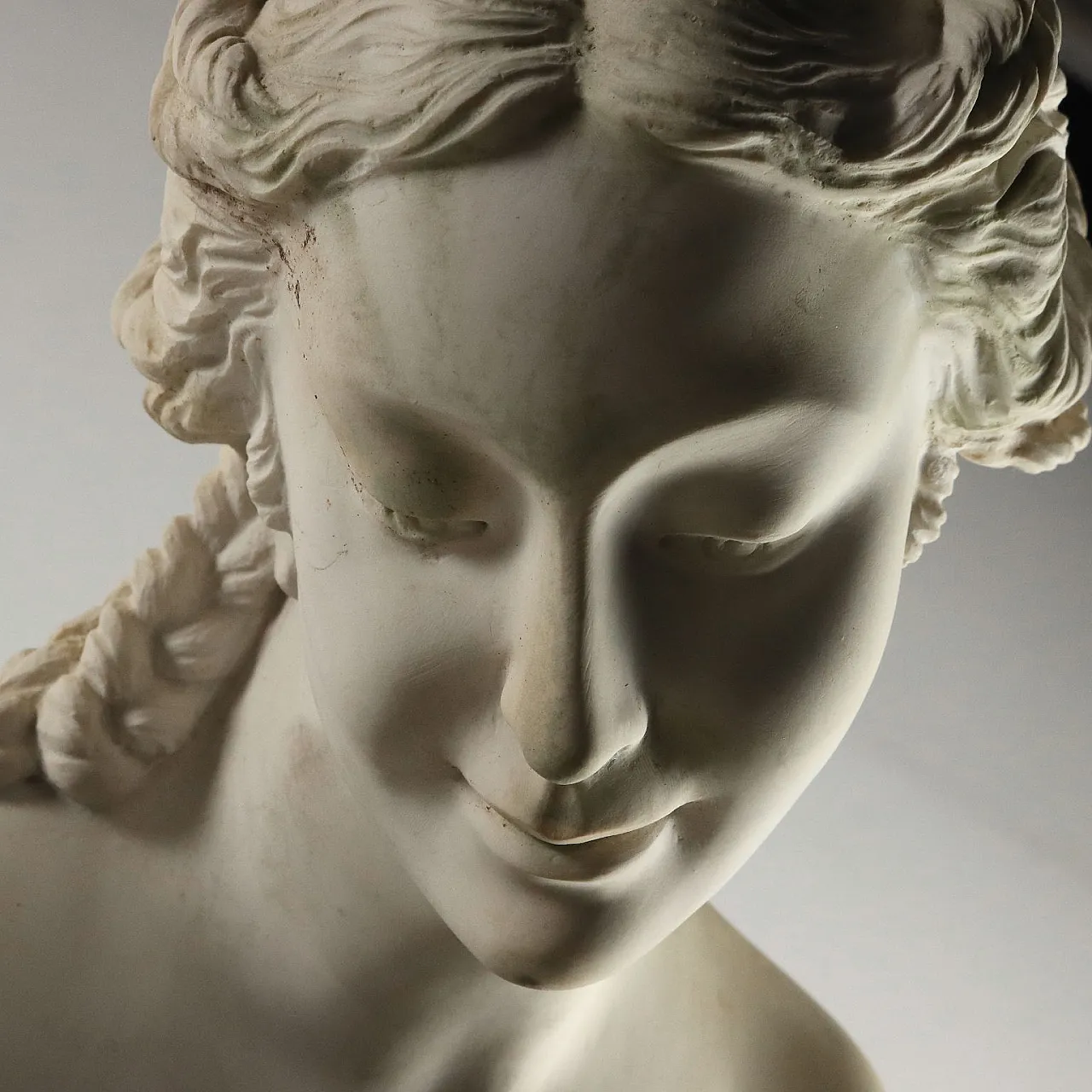 Venus at the Bath of Torrione Lorenzo, garden statue, 20th century 3