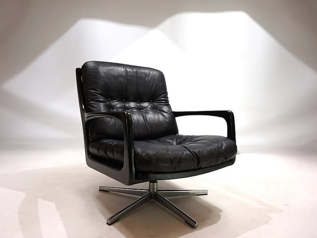 Leather lounge chair by Eugen Schmidt for Soloform, 1960s 14