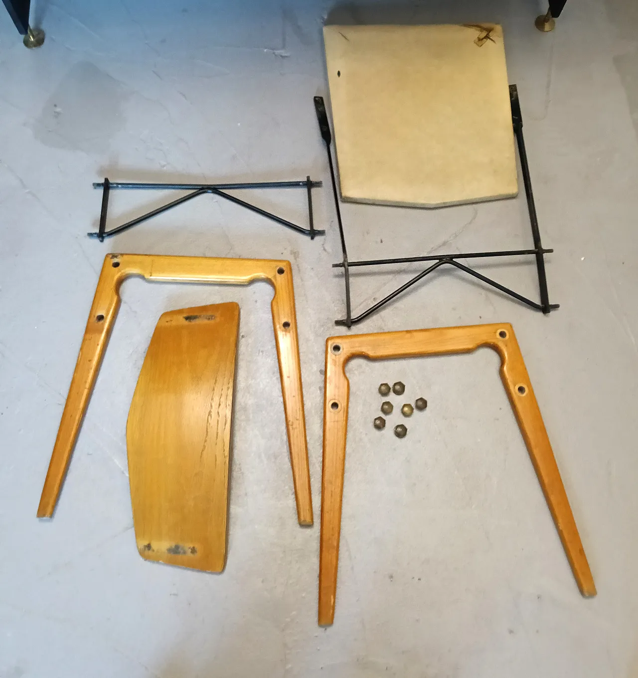 4 chairs, 60s 18