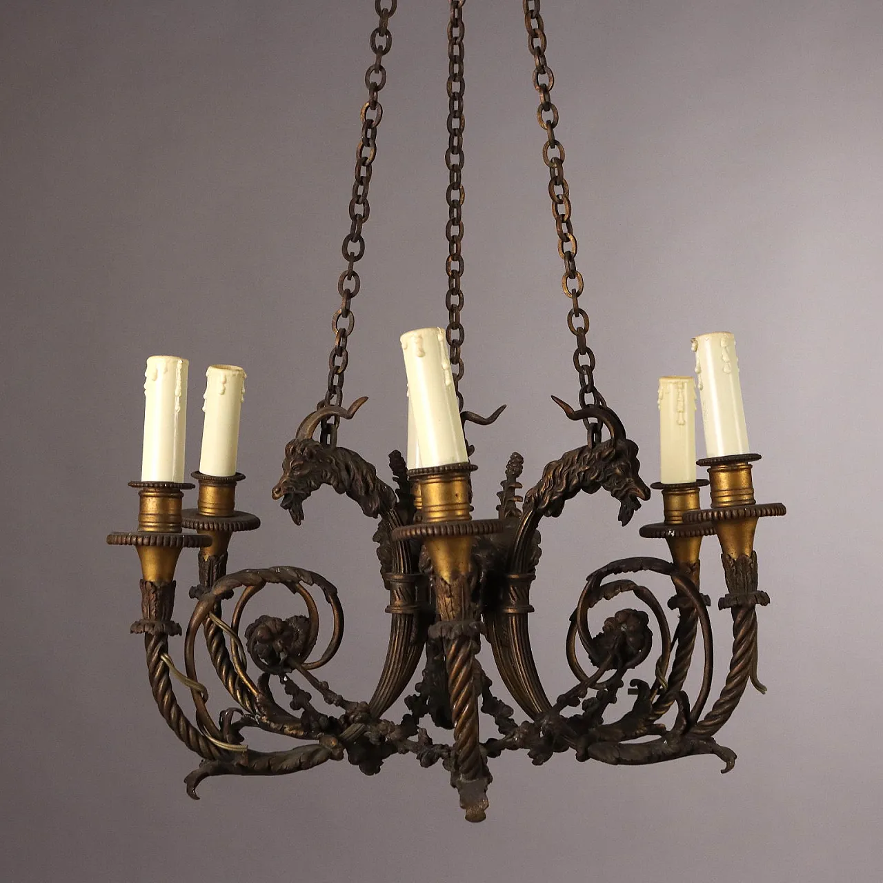 Lampadario in stile neoclassico in bronzo, '900 3