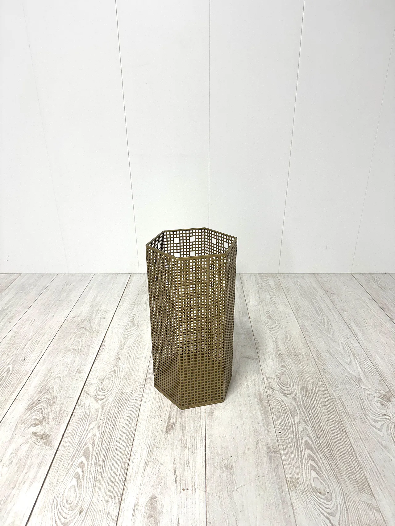 Umbrella stand by Josef Hoffmann for Bieffeplast, 1980s 3