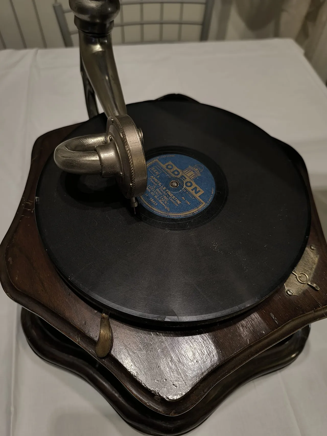 Gramophone 4