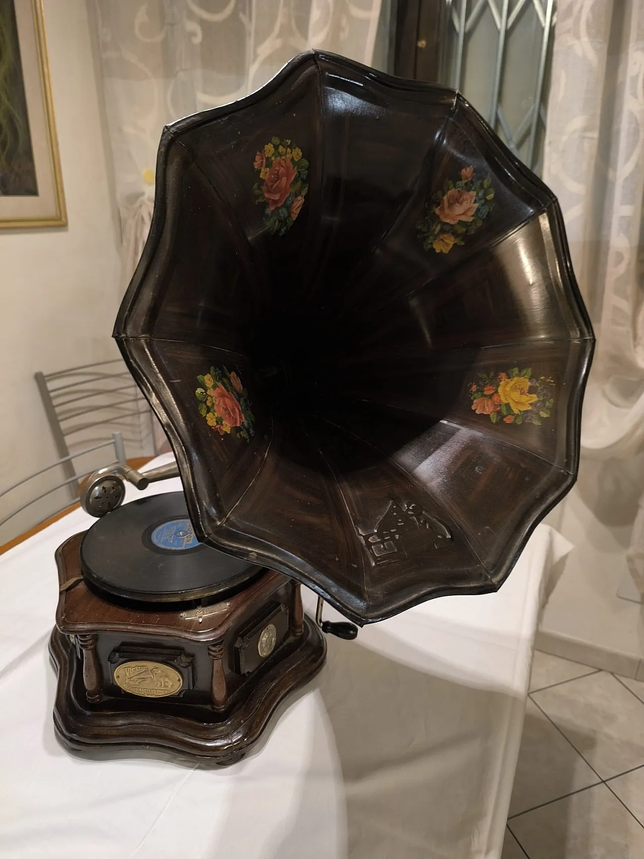 Gramophone 7