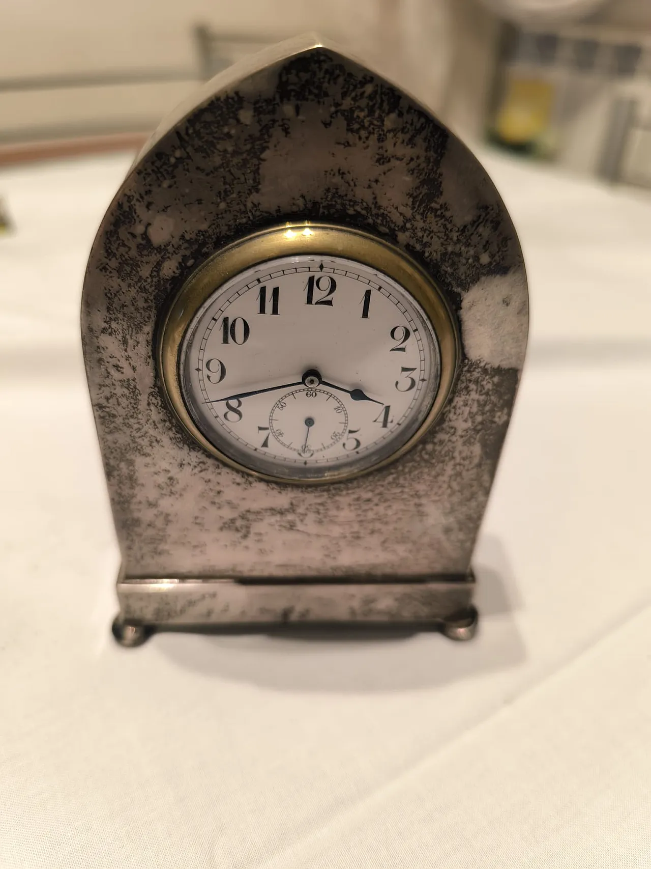 Table clock 4