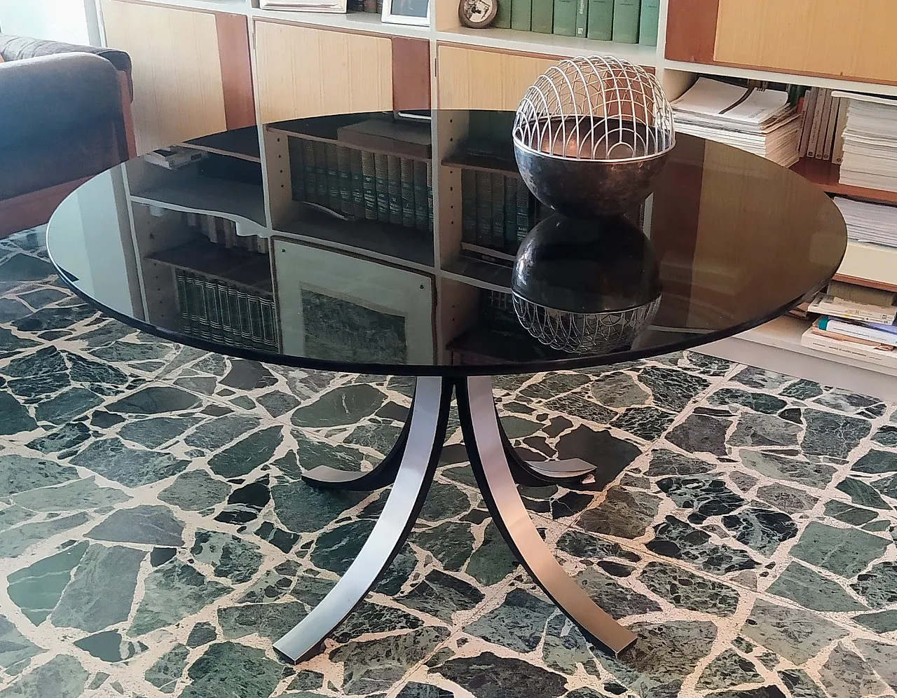 Round dining table "Tecno" 1960s 1