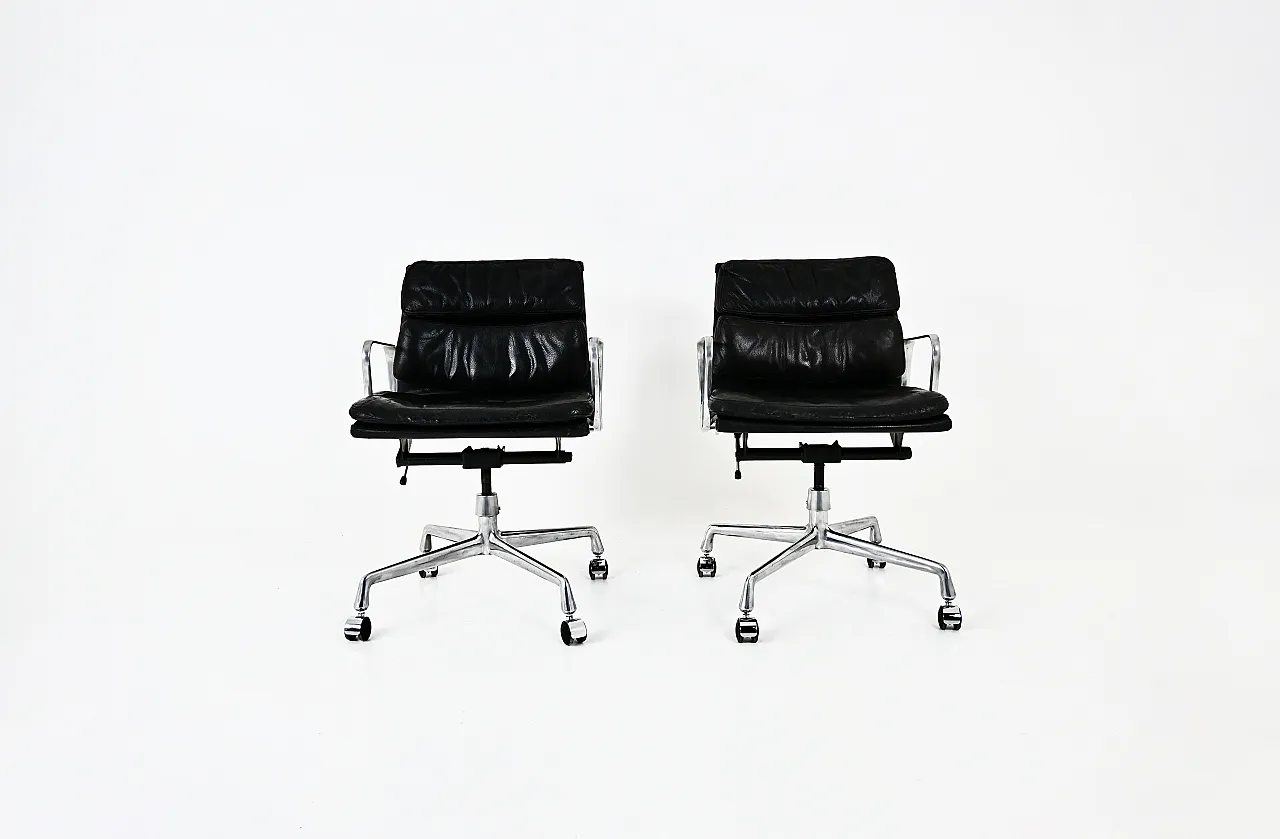 Soft pad chairs by Charles & Ray Eames for ring Mobelfabrikk 3