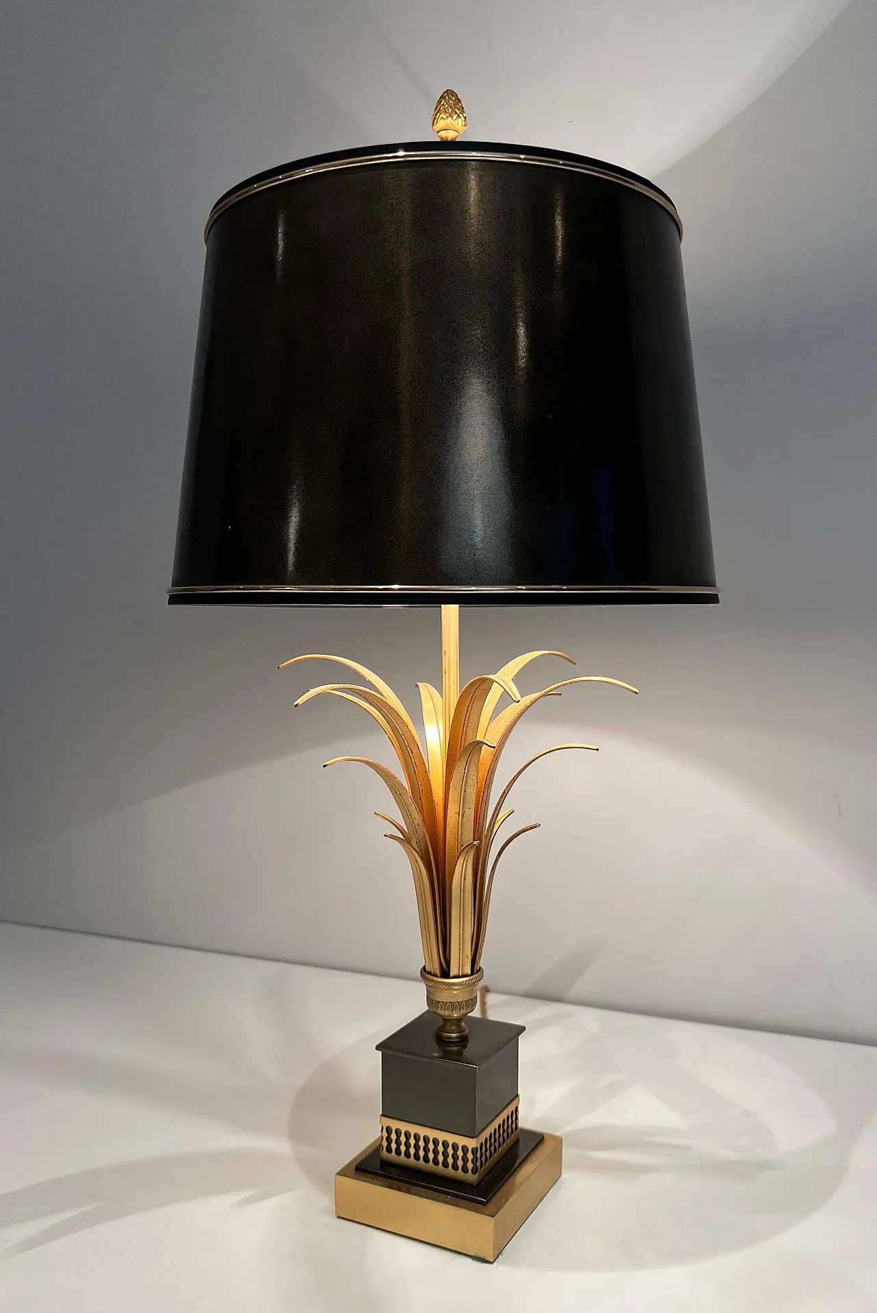 Palm-shaped table lamp in the style of Maison Charles, 1970s 3